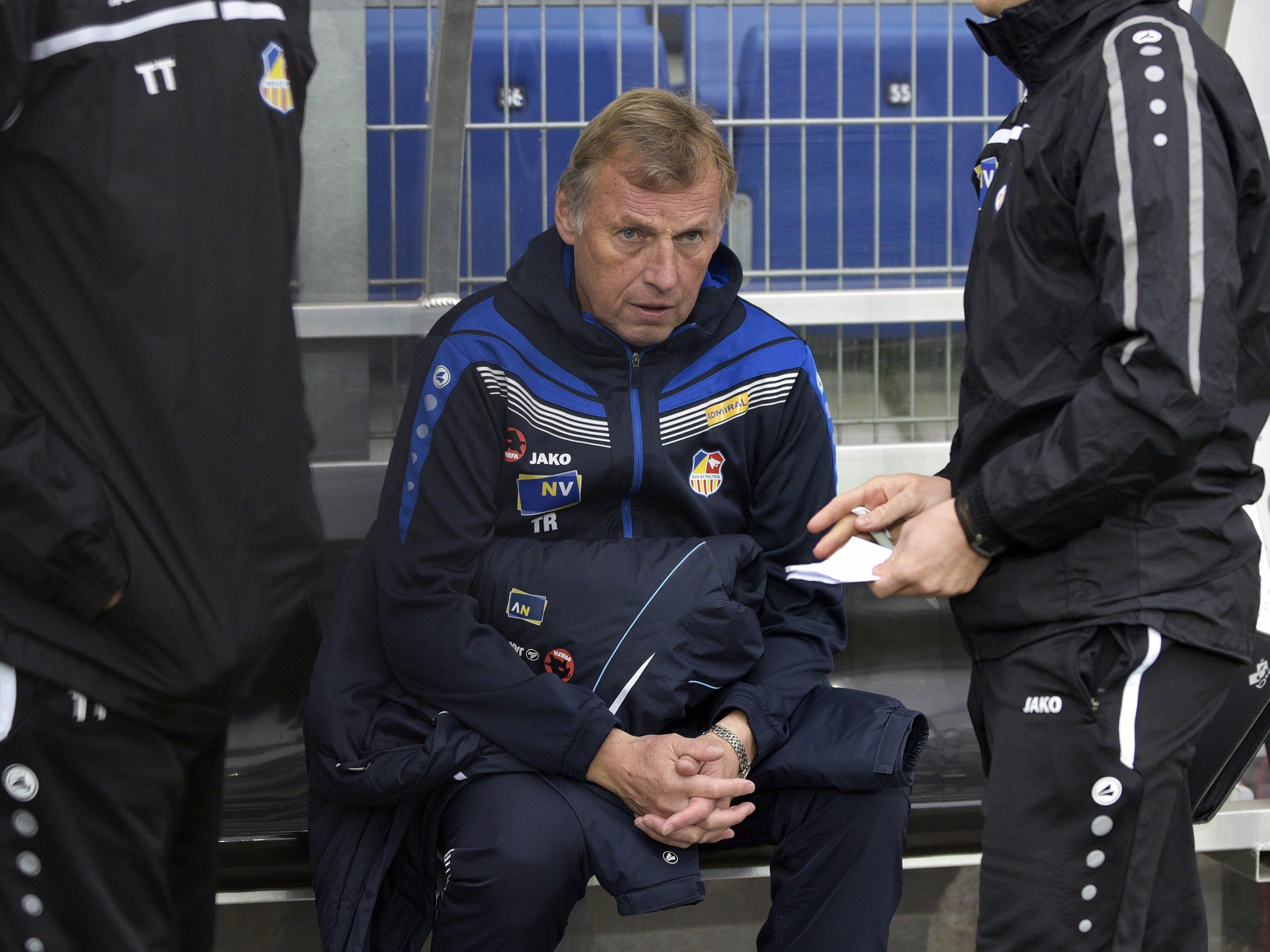 Karl Daxbacher ist nicht mehr Trainer beim SKN St. Pölten. Karl Daxbacher ist nicht mehr Trainer beim SKN St. Pölten.