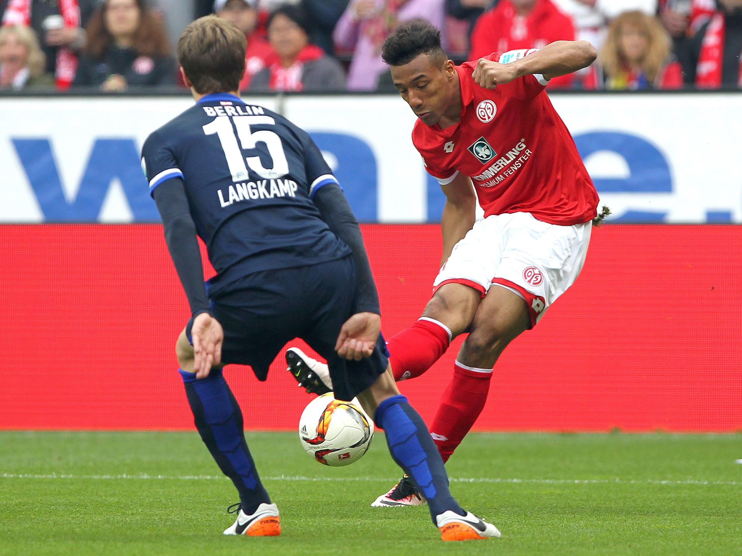 Für Karim Onisiwo ging es in den Kreißsaal statt auf das Spielfeld. Für Karim Onisiwo ging es in den Kreißsaal statt auf das Spielfeld.