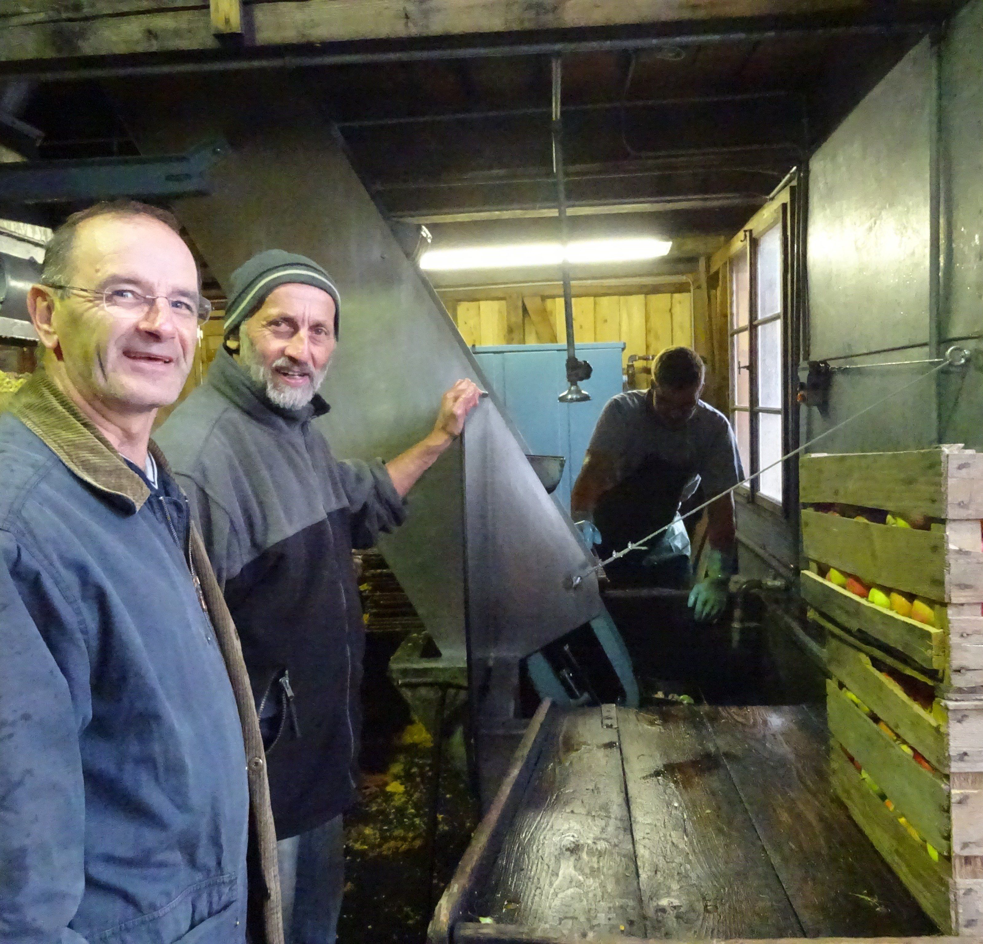 Josef und Karl beim Mosten Josef und Karl beim Mosten