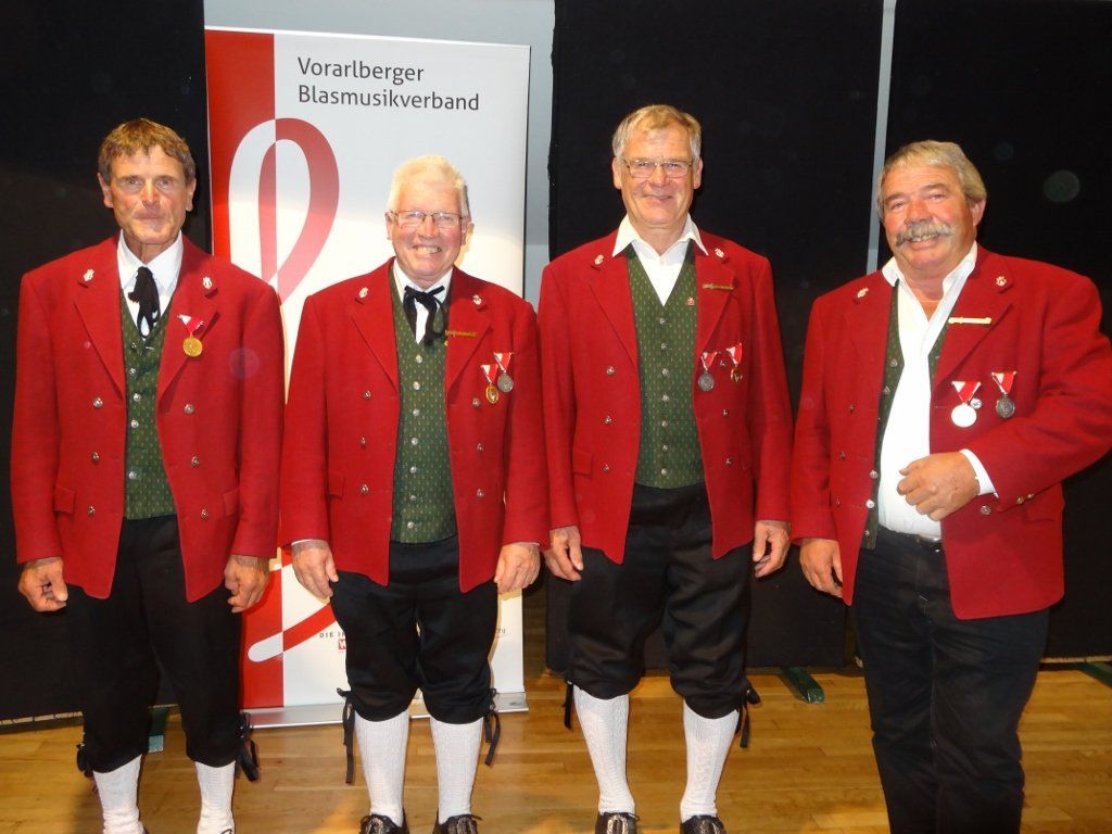 Ehrung treuer Musikanten des MV Gurtis Ehrung treuer Musikanten des MV Gurtis