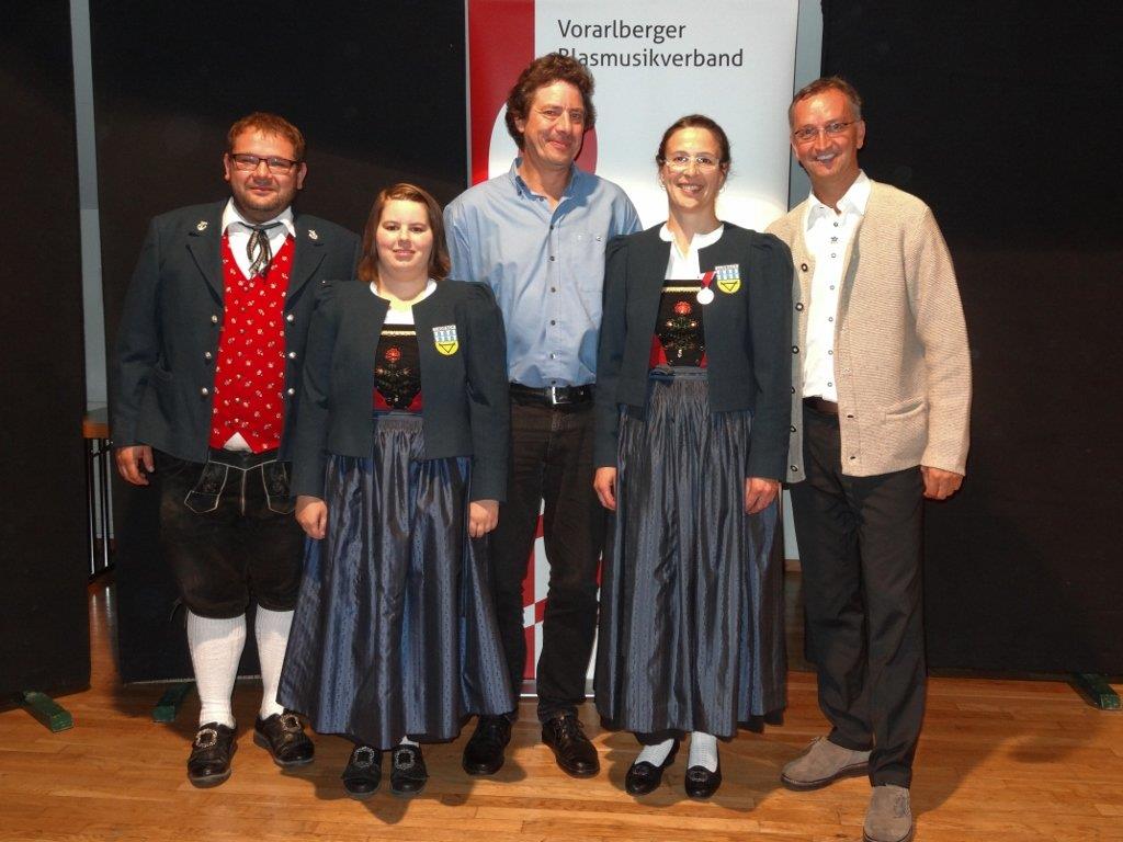 Herzliche Gratulation zum Silbernen Ehrenzeichen an Nikola Burtscher-Müller