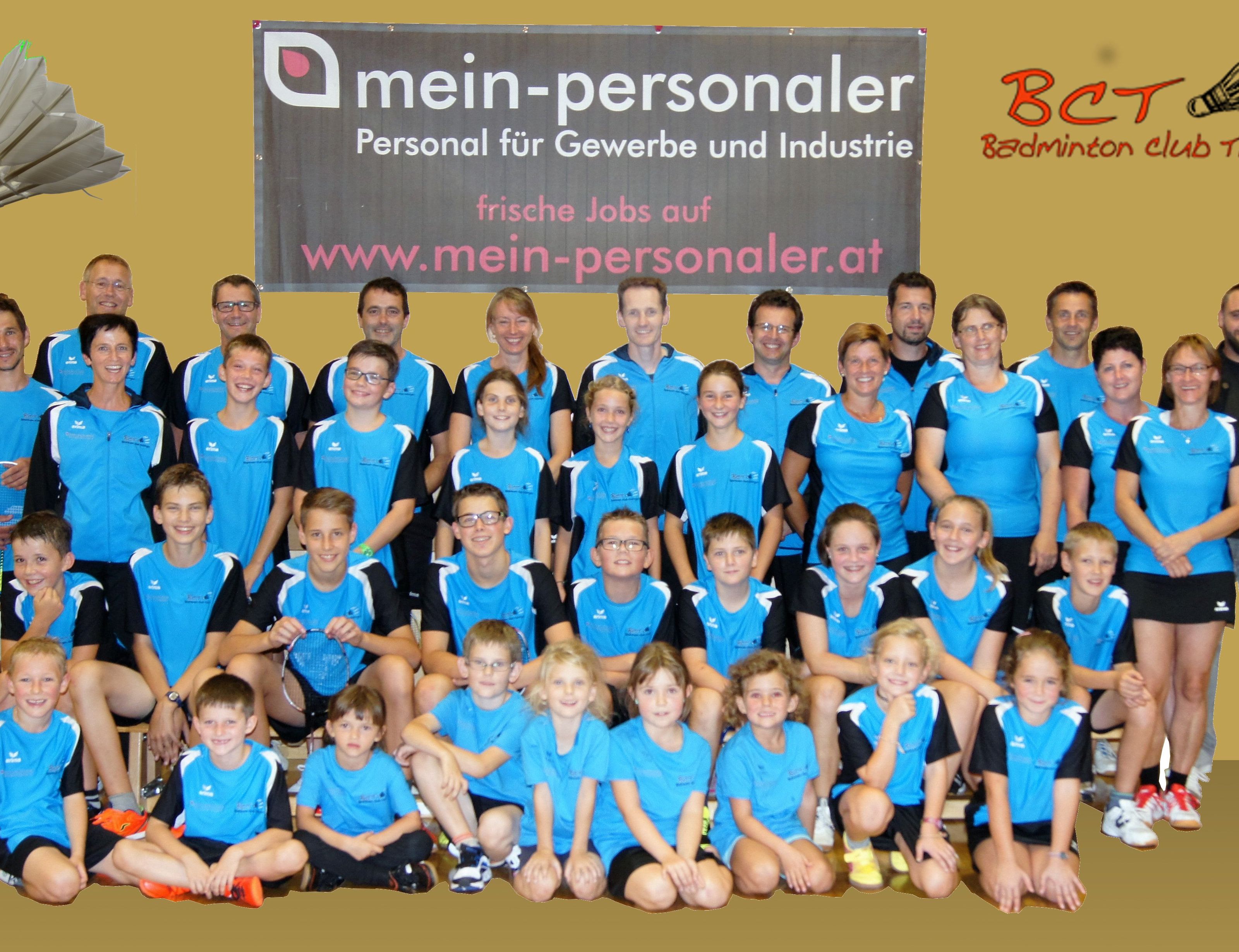 Die Mitglieder des Badmintonclub Thüringen strahlen im neuen Outfit