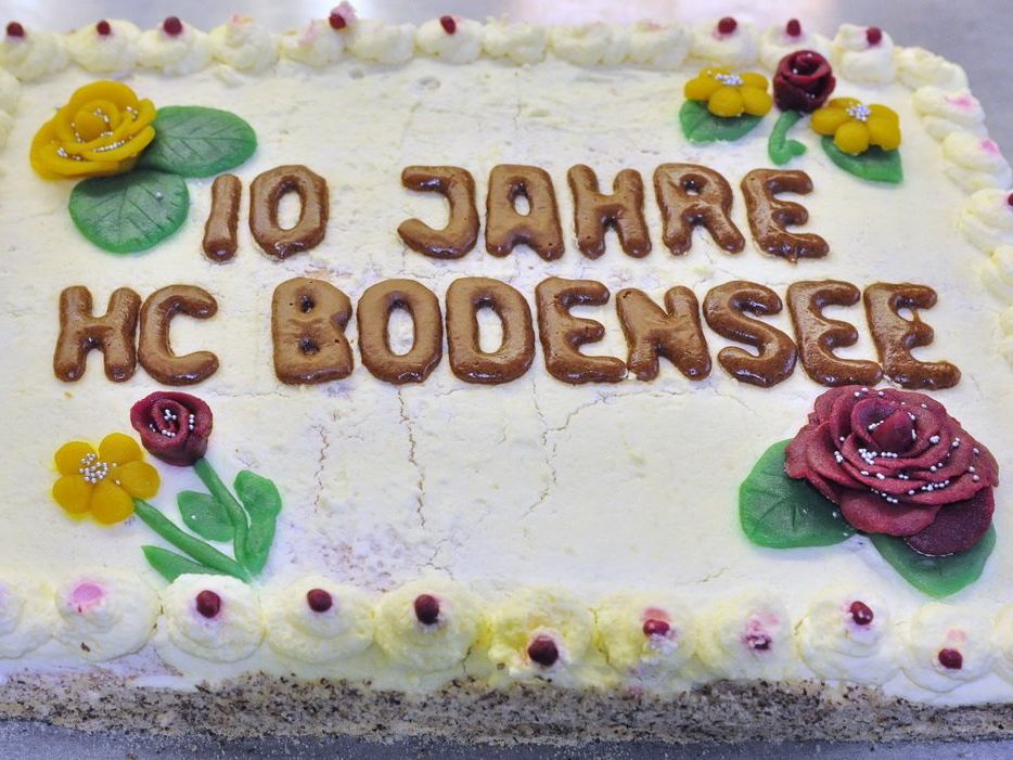 Geburtstagstorte zum 10-Jahre Jubiläum Geburtstagstorte zum 10-Jahre Jubiläum