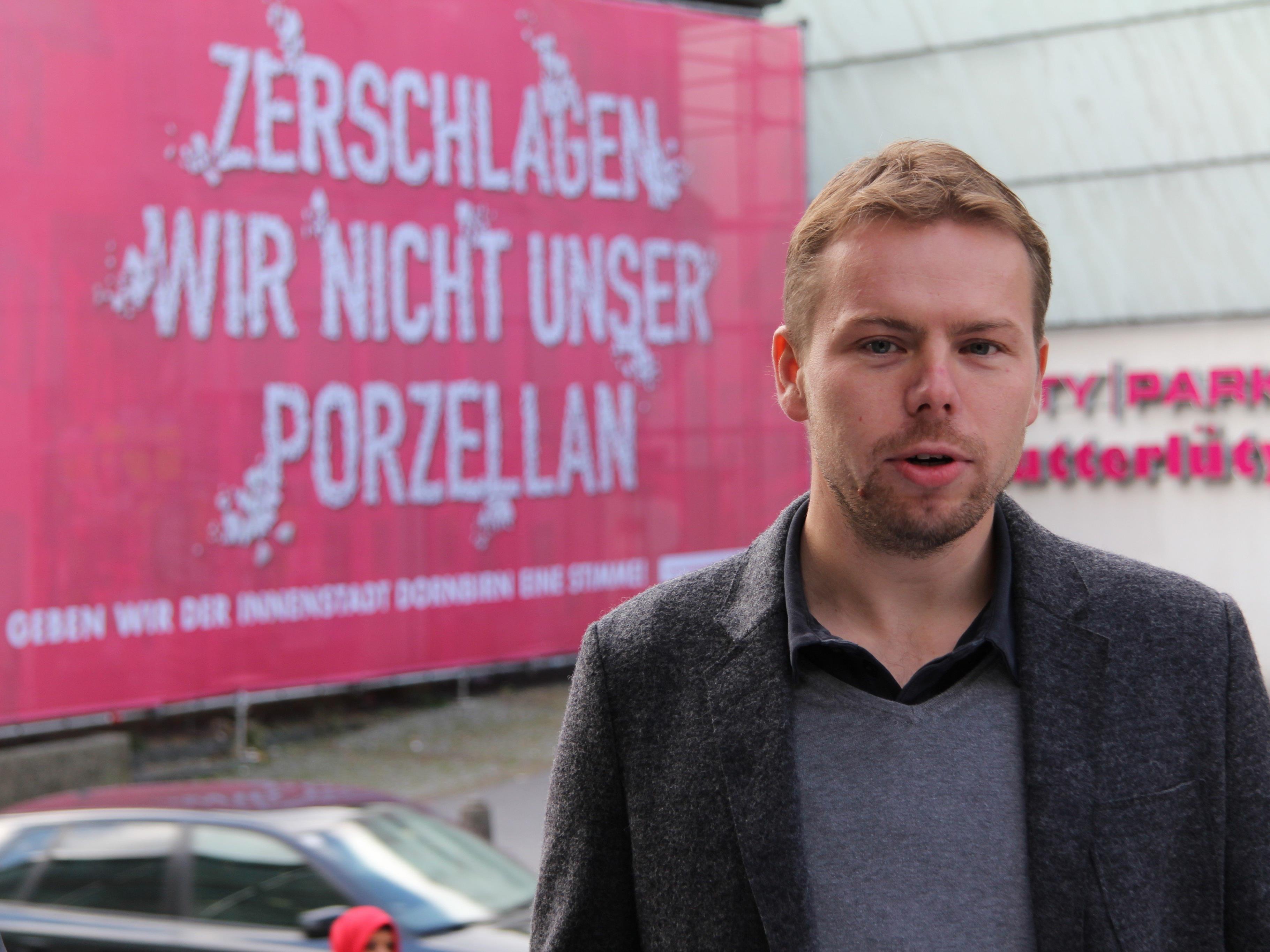 Fabian Fink vom Stadtmarkt Dornbirn spricht für die neue Initiative.