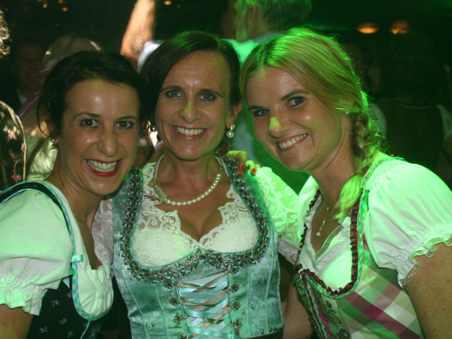 Beste Stimmung beim Oktoberfest auf der Sonnenkönigin Beste Stimmung beim Oktoberfest auf der Sonnenkönigin