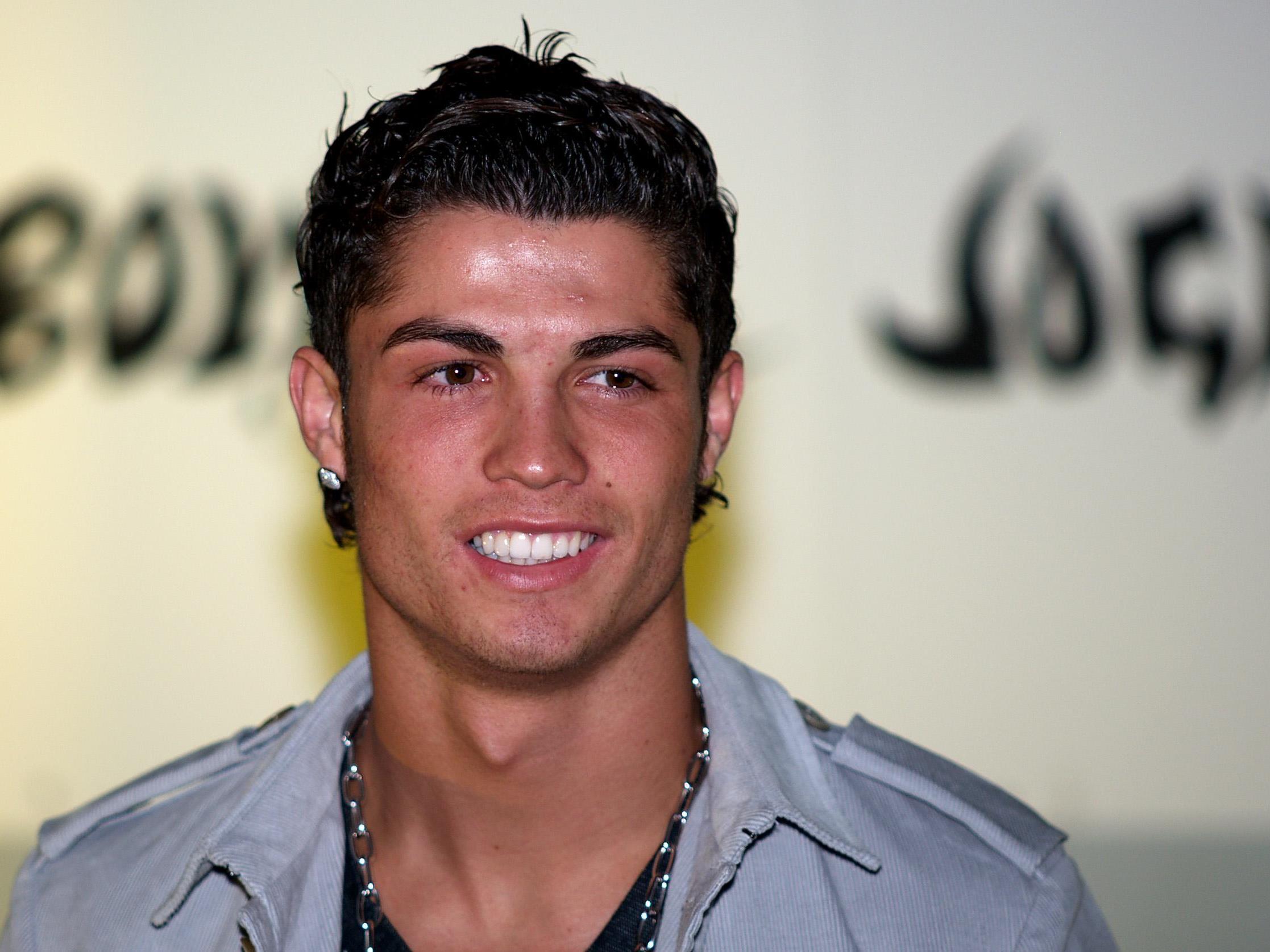 Ronaldo machte sich mit einem Foto bei seinen Fans unbeliebt. Ronaldo machte sich mit einem Foto bei seinen Fans unbeliebt.