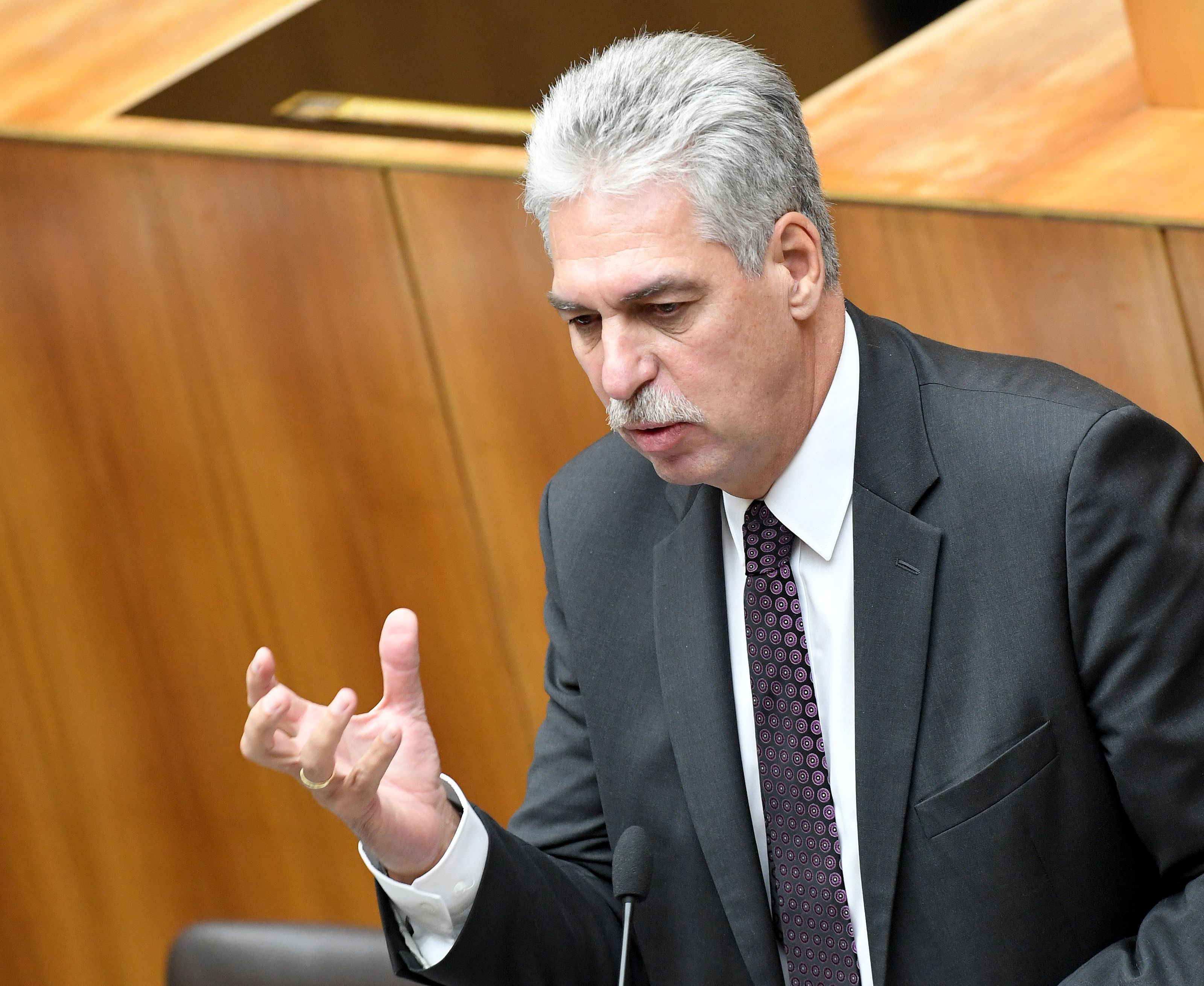 Finanzminister Schelling möchte ein Bonus-Modell im Pensionsrecht. Finanzminister Schelling möchte ein Bonus-Modell im Pensionsrecht.