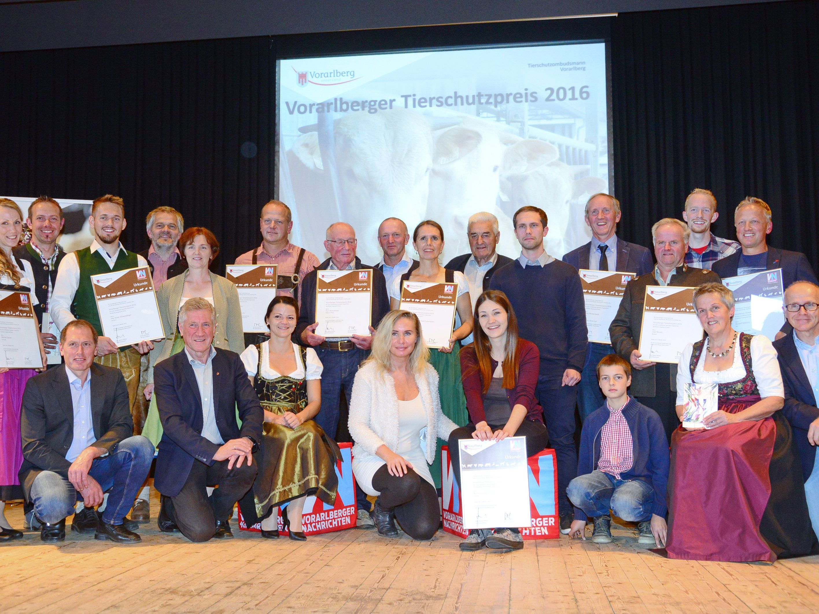 Die Preisträger im Gemeindesaal von Doren. Die Preisträger im Gemeindesaal von Doren.