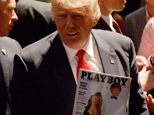 Im Jahr 1990 zierte Trump sogar das Cover des Playboy. Im Jahr 1990 zierte Trump sogar das Cover des Playboy.