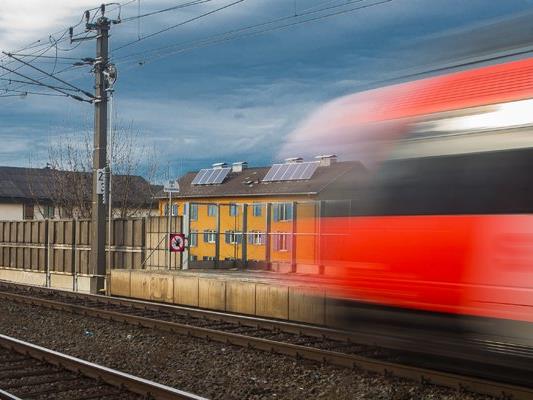 Die Anträge der Westbahn gegen den Bahn-Deal zwischen Land Vorarlberg und ÖBB sind abgewiesen worden.