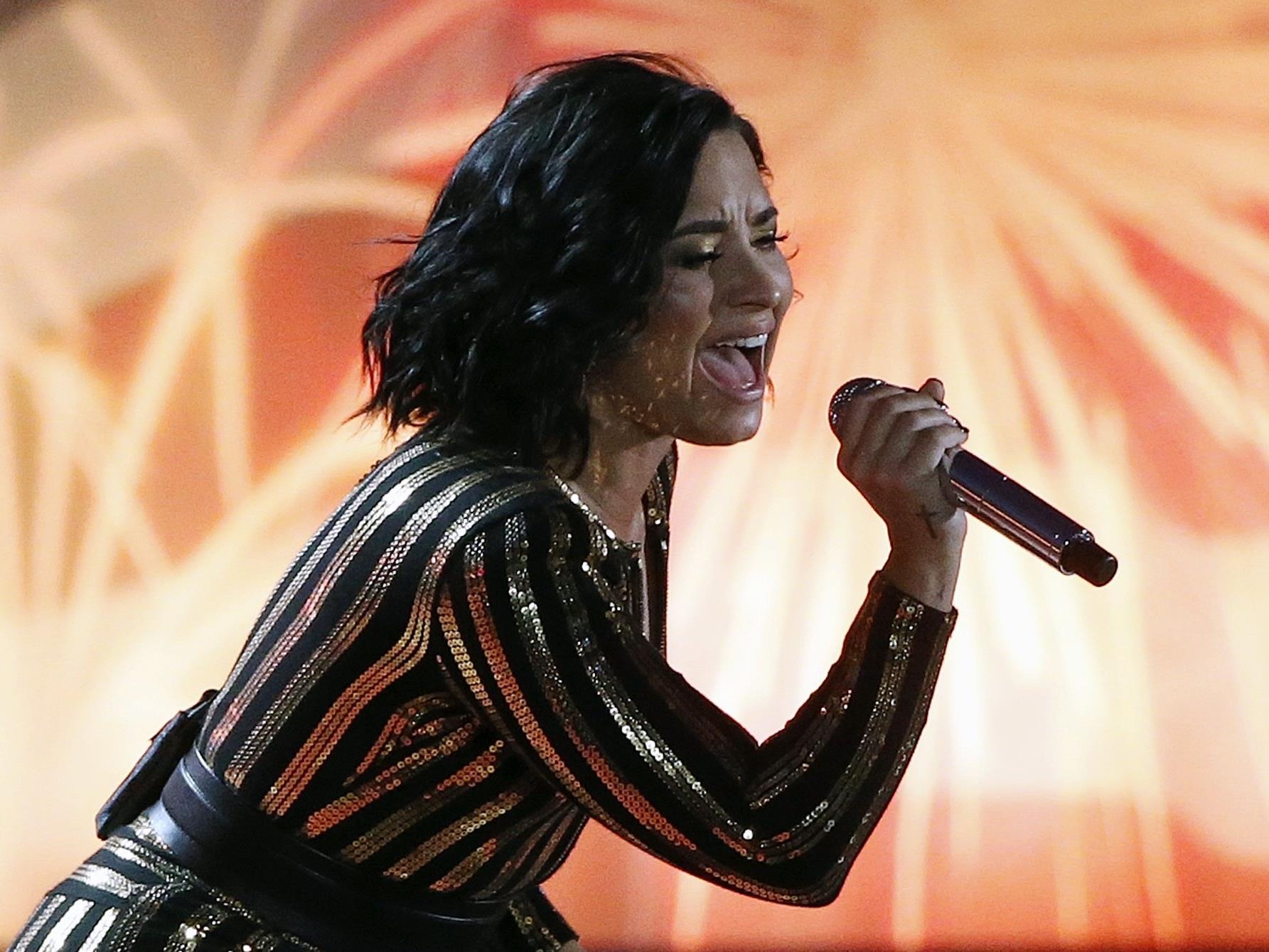 Der Ruhm war jetzt wohl zu viel für Demi Lovato. Der Ruhm war jetzt wohl zu viel für Demi Lovato.