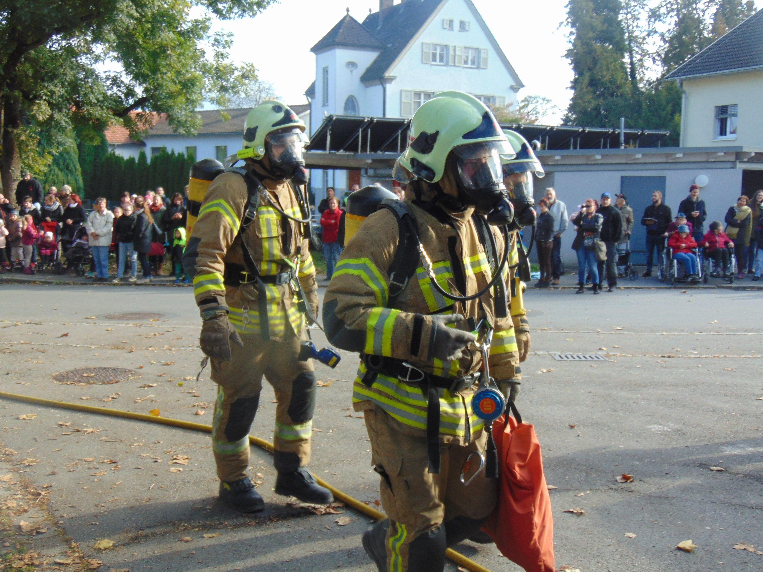 Die Feuerwehr Lustenau bei der Abschlussübung 2016