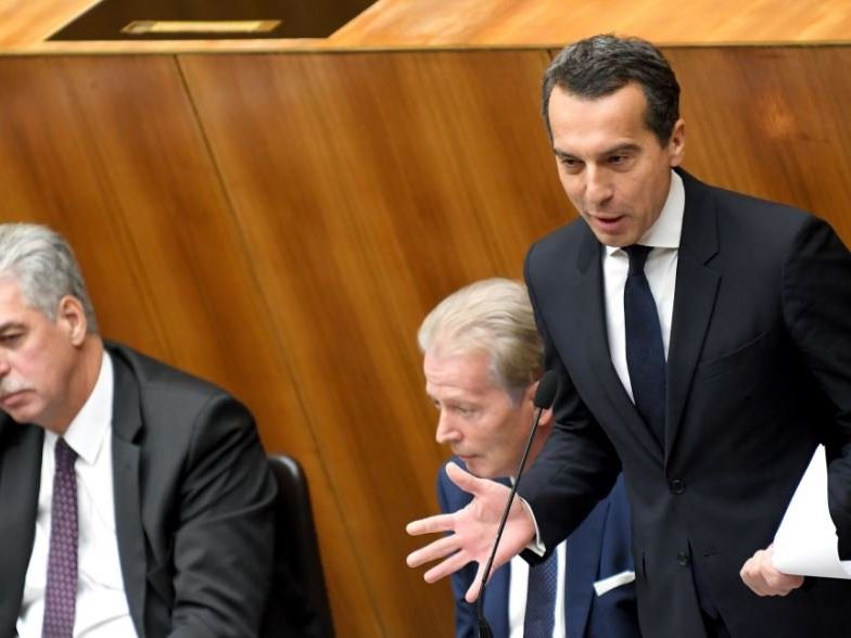 Selbst Christian Kern kritisierte Finanzminister Schelling. Selbst Christian Kern kritisierte Finanzminister Schelling.