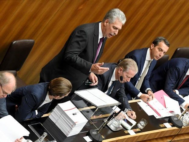 Das Integrationsbudget wird um 250 Mio. Euro aufgestockt Das Integrationsbudget wird um 250 Mio. Euro aufgestockt