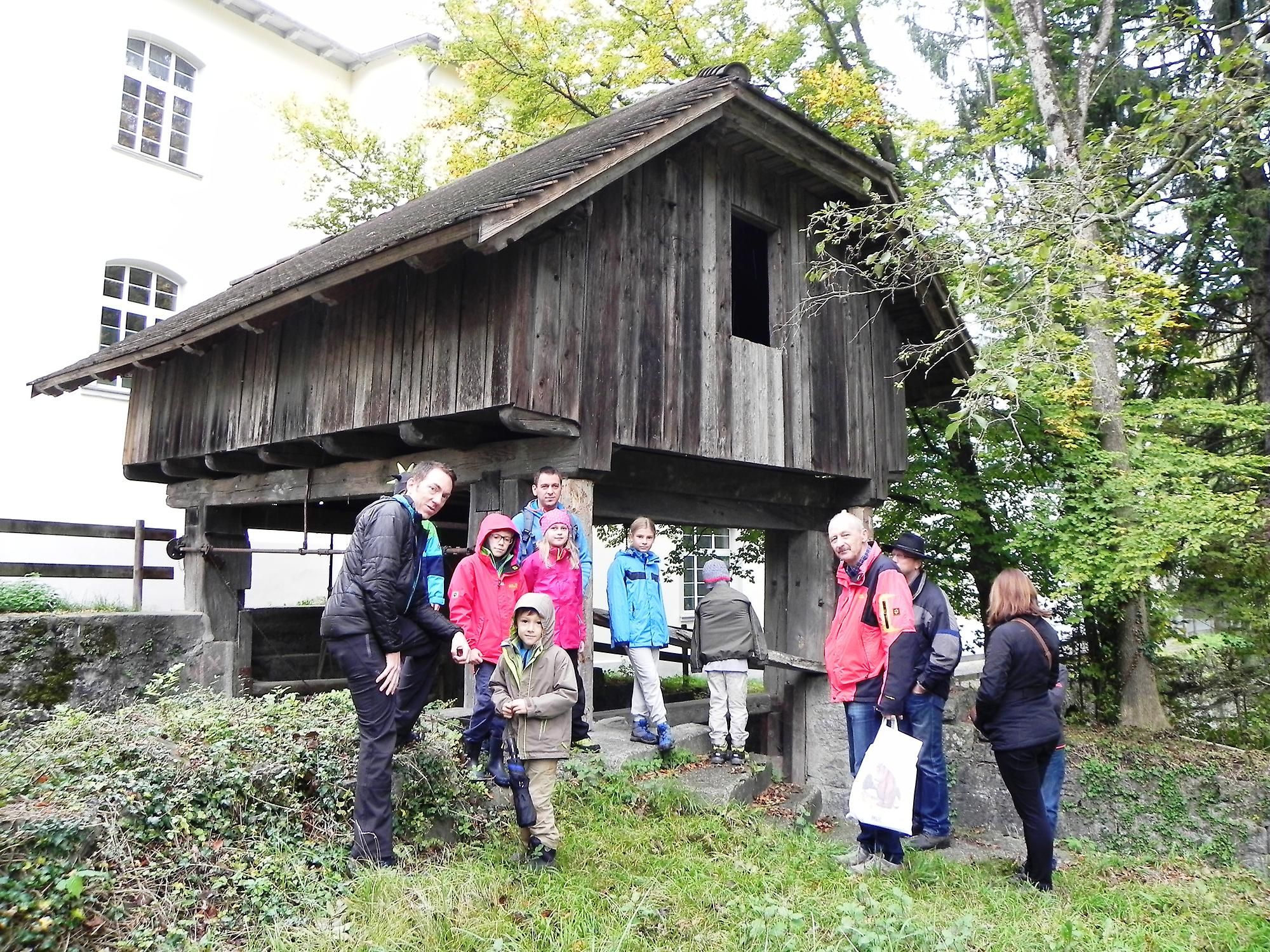 Abenteuer Natur vermittelt den Kindern (und Erwachsenen) einen wertschätzenden Umgang mit der Natur Abenteuer Natur vermittelt den Kindern (und Erwachsenen) einen wertschätzenden Umgang mit der Natur