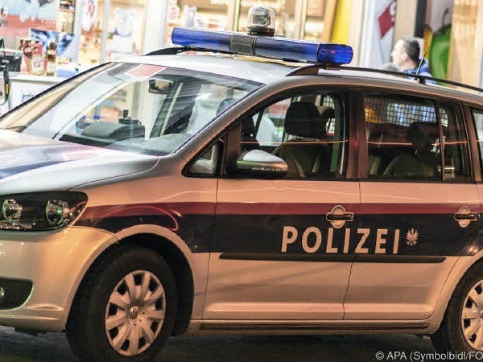 Die Polizei konnte die Angreifer festnehmen. Die Polizei konnte die Angreifer festnehmen.