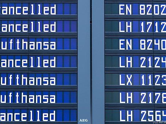 Alle 22 Wien-Flüge der Lufthansa fallen am Mittwoch aus. Alle 22 Wien-Flüge der Lufthansa fallen am Mittwoch aus.