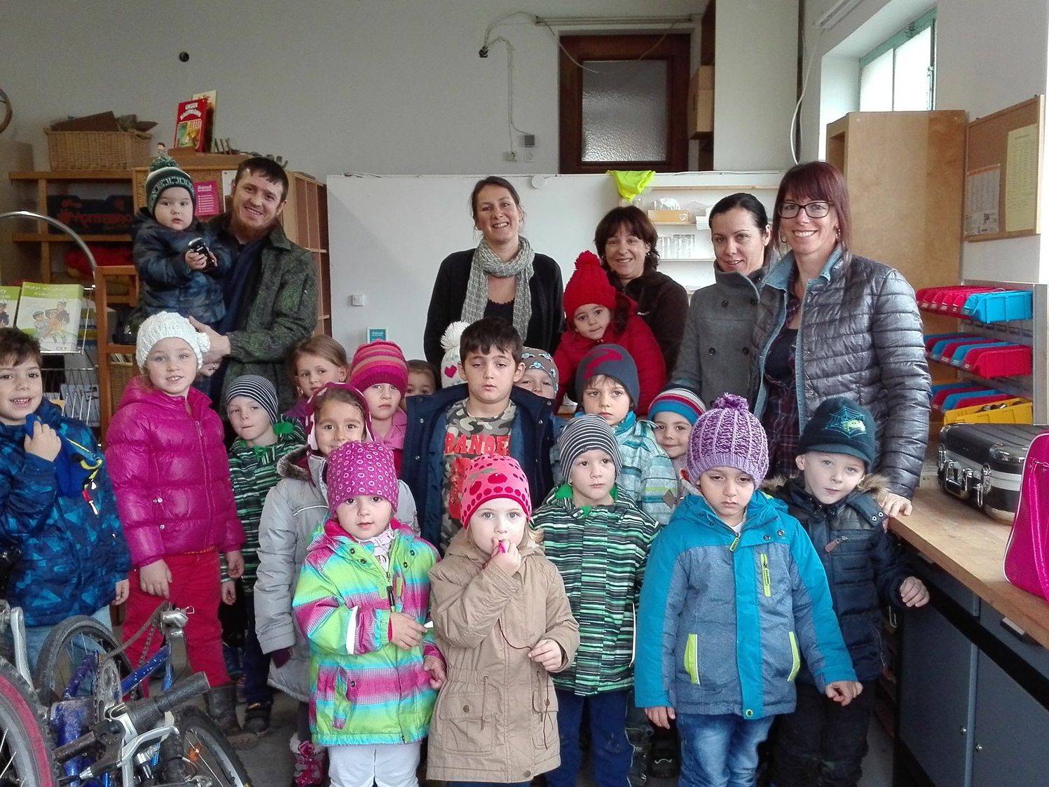 Spendenübergabe im Depot Spendenübergabe im Depot