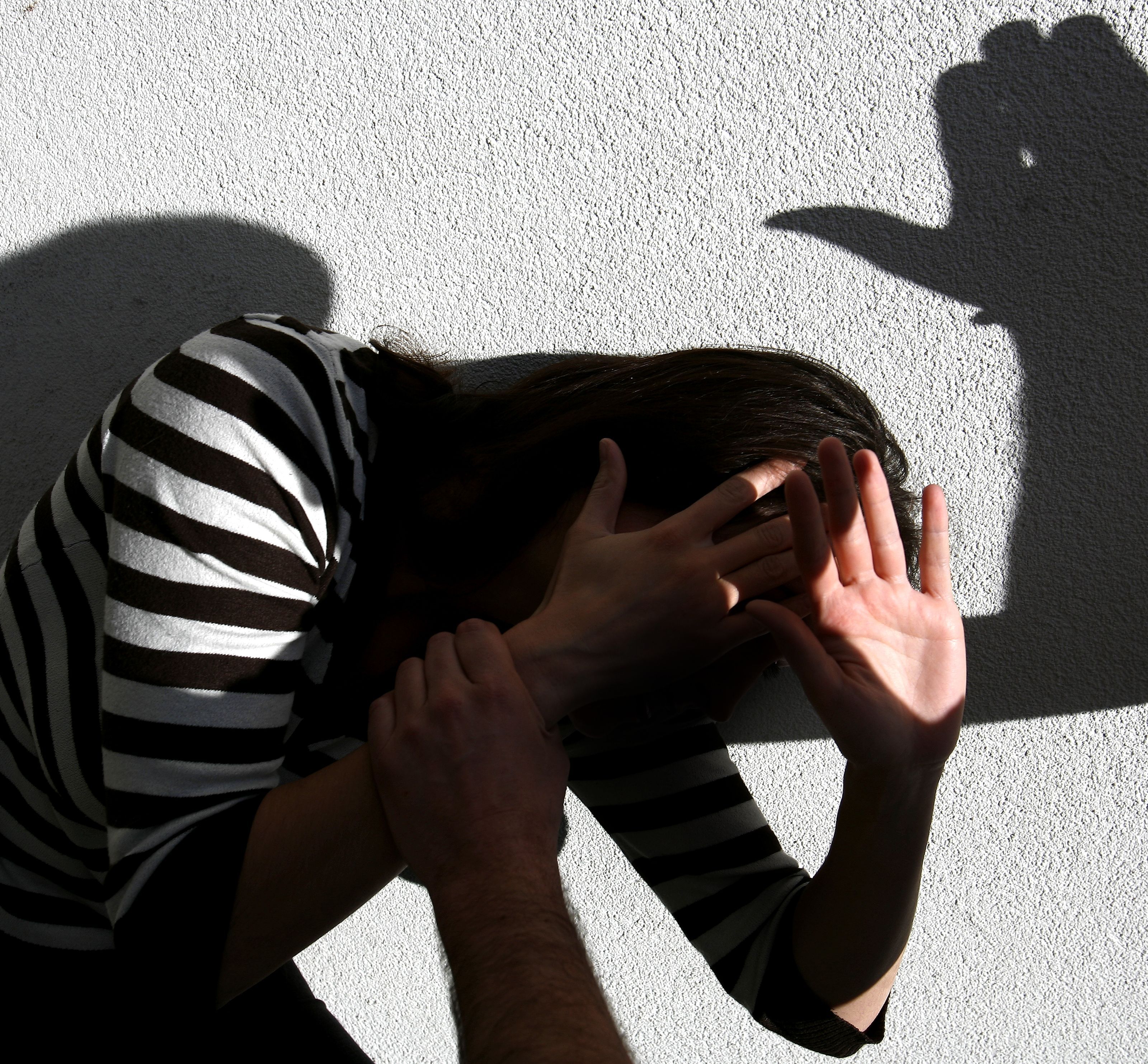 Neun Männer sollen in Wien ein 13-jähriges Mädchen missbraucht haben. Neun Männer sollen in Wien ein 13-jähriges Mädchen missbraucht haben.