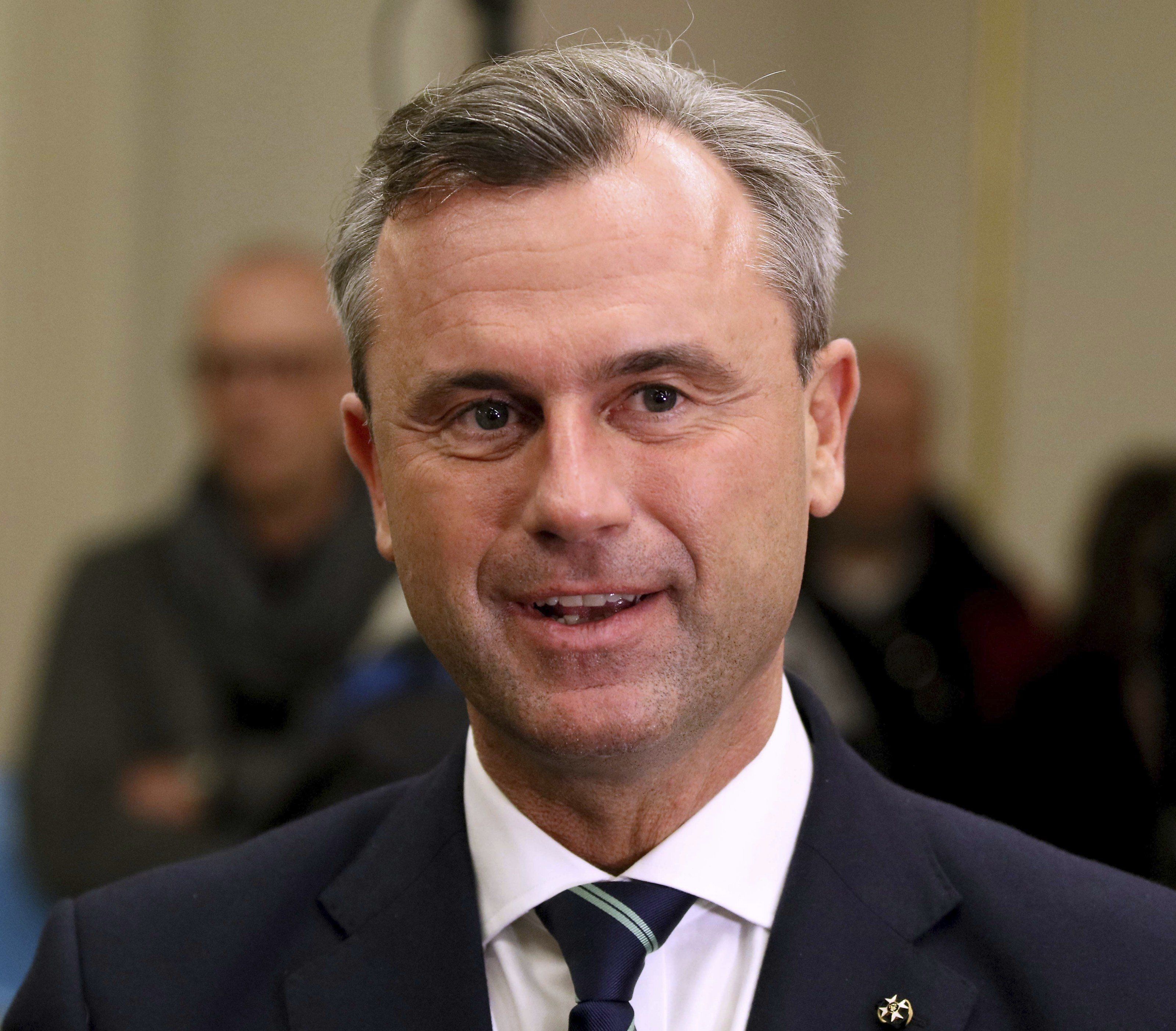 Norbert Hofer hat sich den Unmut vieler Auslandsösterreicher zugezogen. Norbert Hofer hat sich den Unmut vieler Auslandsösterreicher zugezogen.