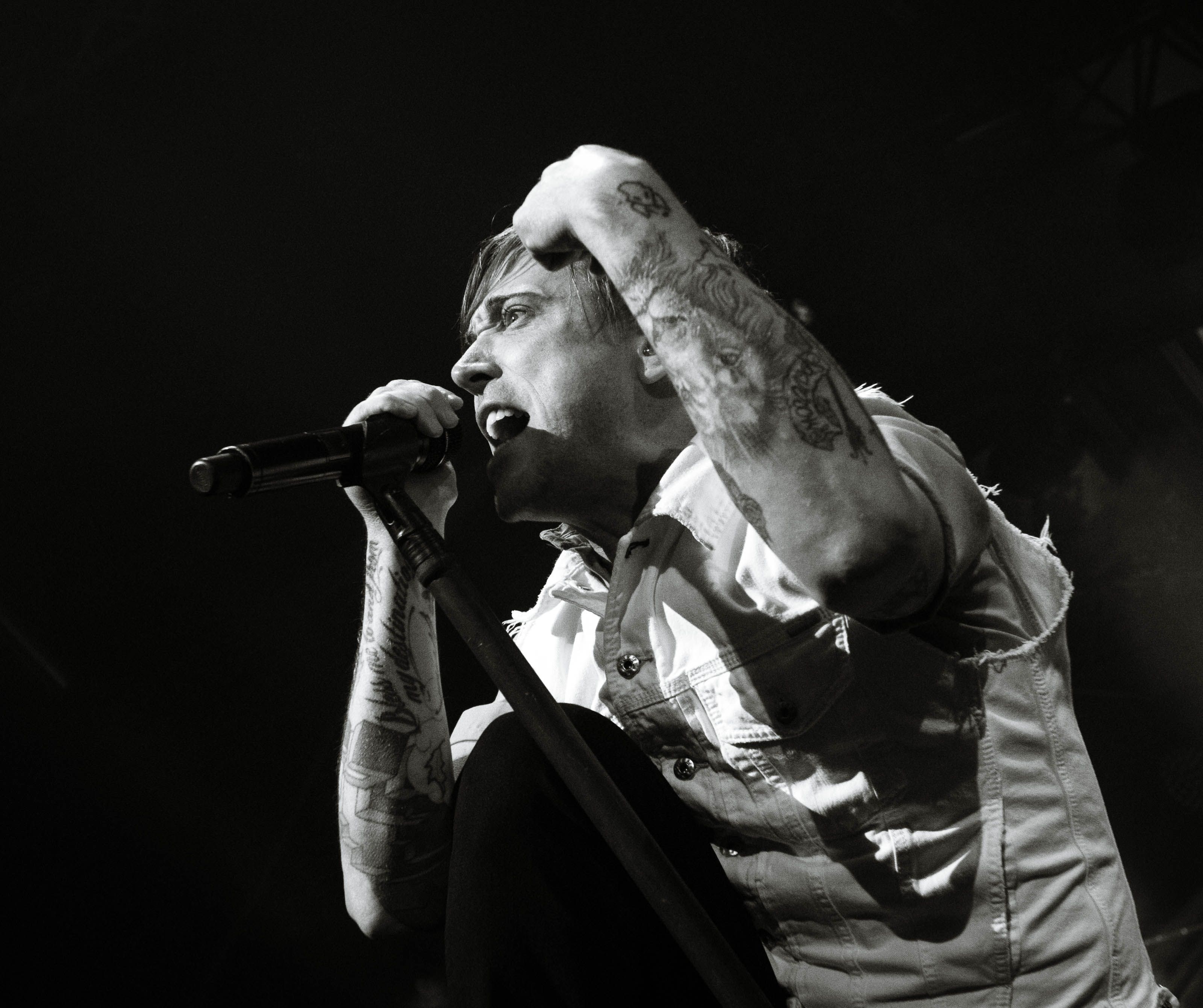 Billy Talent-Frontmann Benjamin Kowalewicz ganz in seinem Element. Billy Talent-Frontmann Benjamin Kowalewicz ganz in seinem Element.