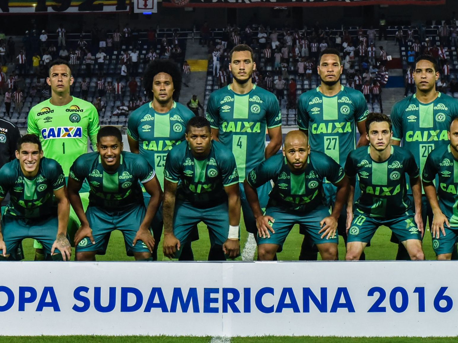 Ein brasilianisches Flugzeug, mit dem die Mannschaft Chapecoense reiste, ist offenbar in Kolumbien abgestürzt. Ein brasilianisches Flugzeug, mit dem die Mannschaft Chapecoense reiste, ist offenbar in Kolumbien abgestürzt.