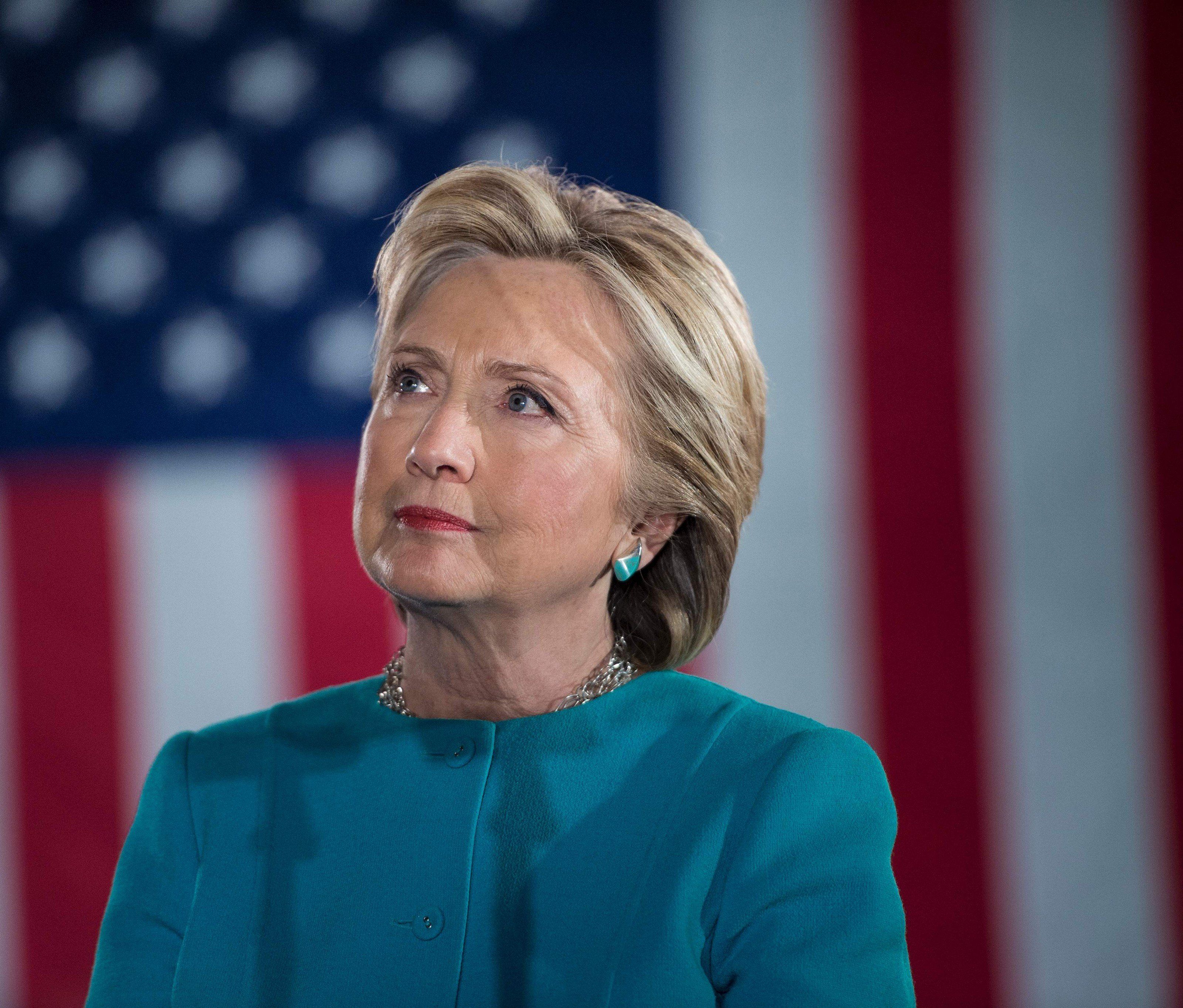 Die meisten Experten sehen Clinton als Siegerin der US-Präsidentschaftswahlen. Die meisten Experten sehen Clinton als Siegerin der US-Präsidentschaftswahlen.