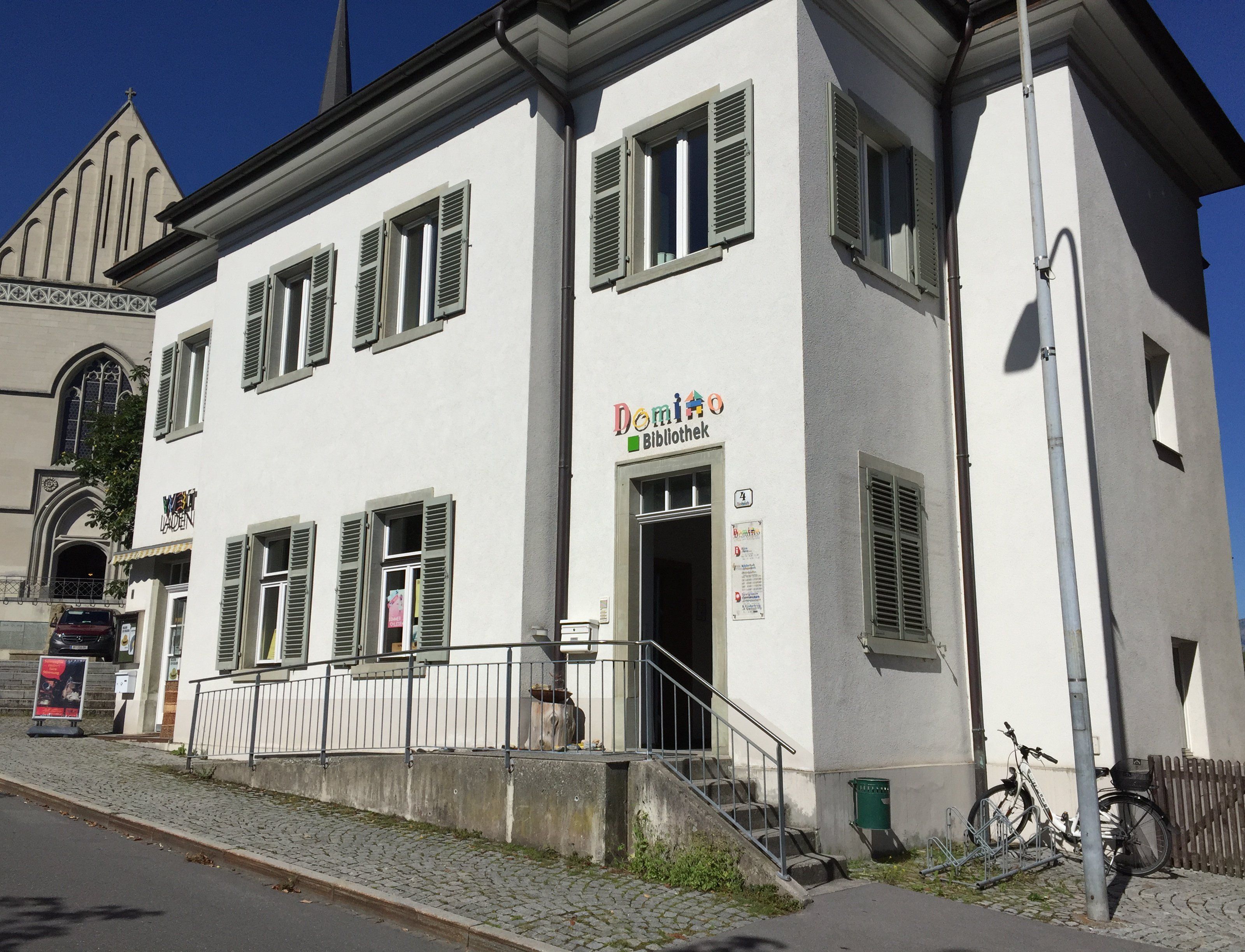 Domino s'Hus am Kirchplatz / Bibliothek Frastanz Domino s'Hus am Kirchplatz / Bibliothek Frastanz
