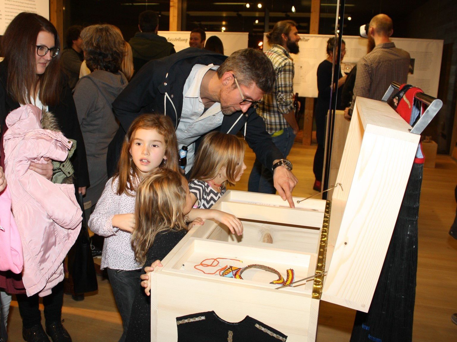 Auf große Besucherresonanz stieß die Eröffnung der neuen Ausstellung in Hittisau.     Auf große Besucherresonanz stieß die Eröffnung der neuen Ausstellung in Hittisau.