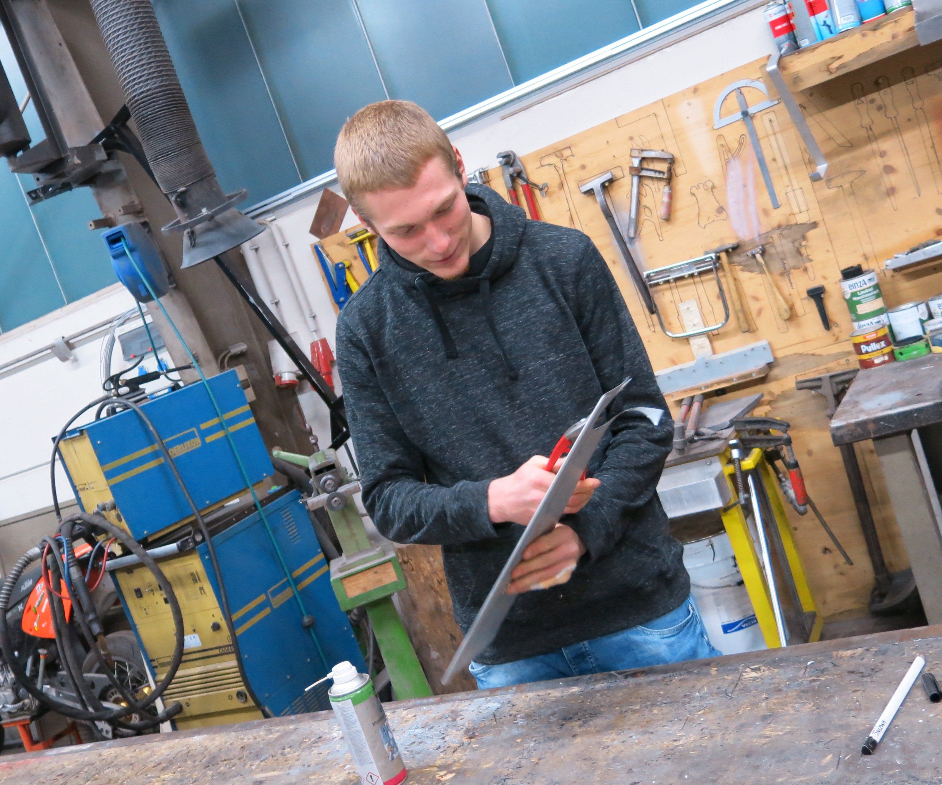 Joel Wurzer hat ein Händchen für dünne Bleche. Joel Wurzer hat ein Händchen für dünne Bleche.