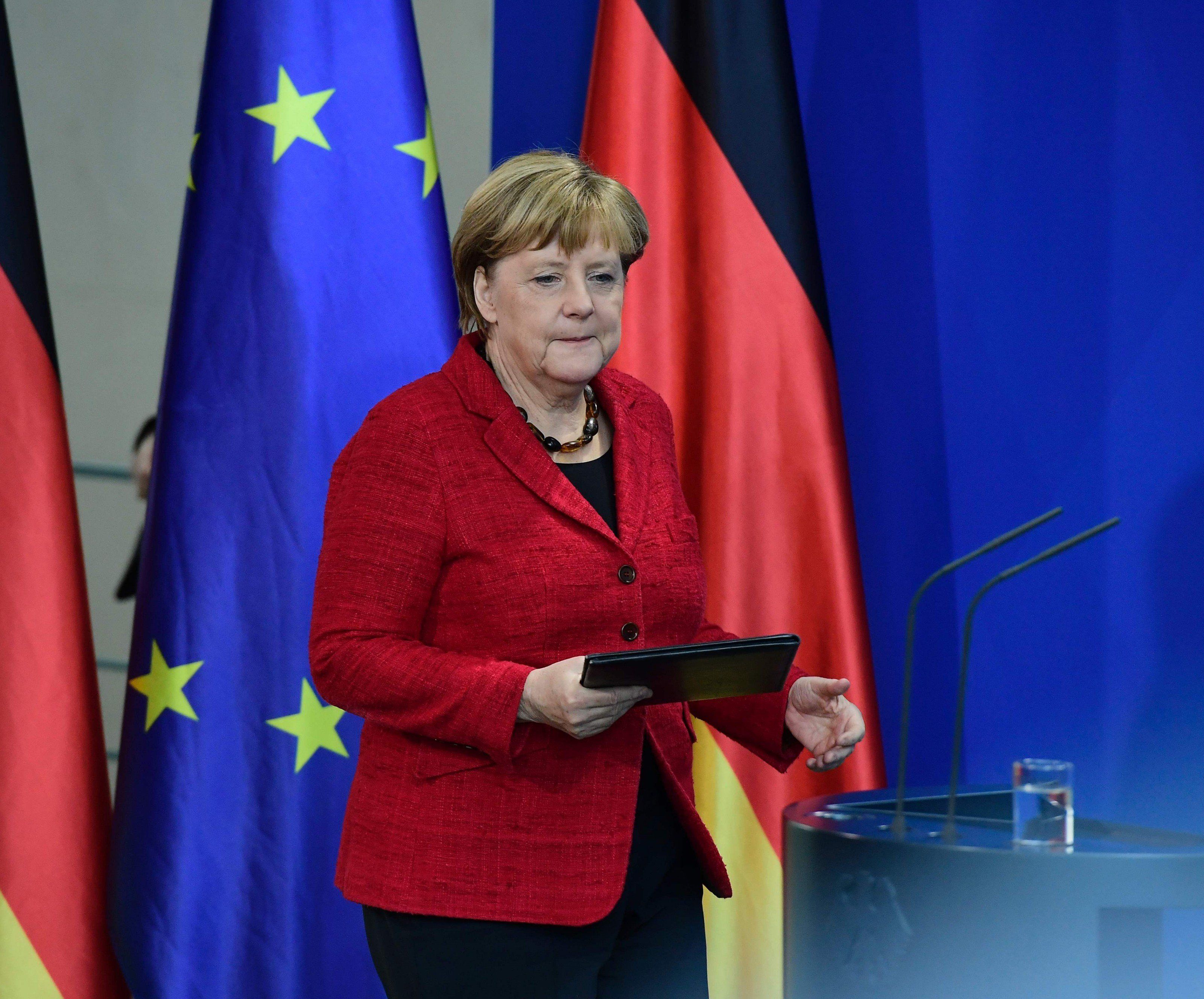 Angela Merkel hat Trump eine enge Zusammenarbeit angeboten. Angela Merkel hat Trump eine enge Zusammenarbeit angeboten.