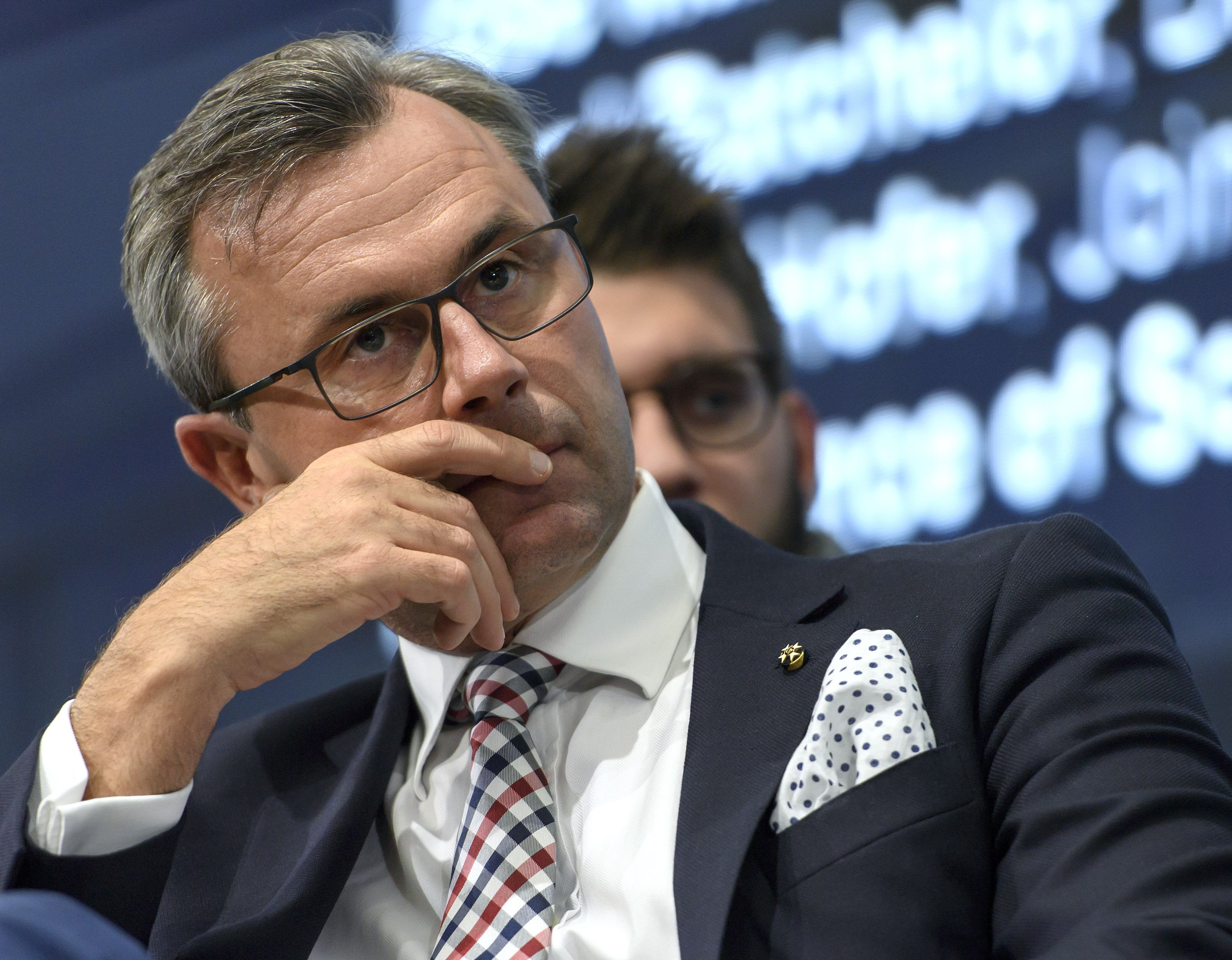 Im Falle eines Wahlsieges will Norbert Hofer als Präsident zwischen den USA und Russland in Wien vermitteln Im Falle eines Wahlsieges will Norbert Hofer als Präsident zwischen den USA und Russland in Wien vermitteln