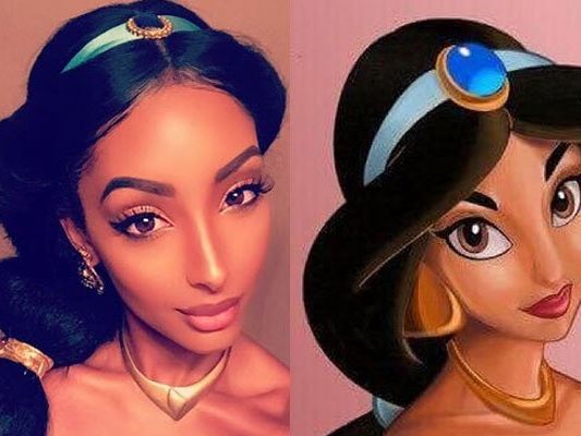 Model Olayinka Mia Noel sieht der Disney-Prinzessin verblüffend ähnlich. Model Olayinka Mia Noel sieht der Disney-Prinzessin verblüffend ähnlich.