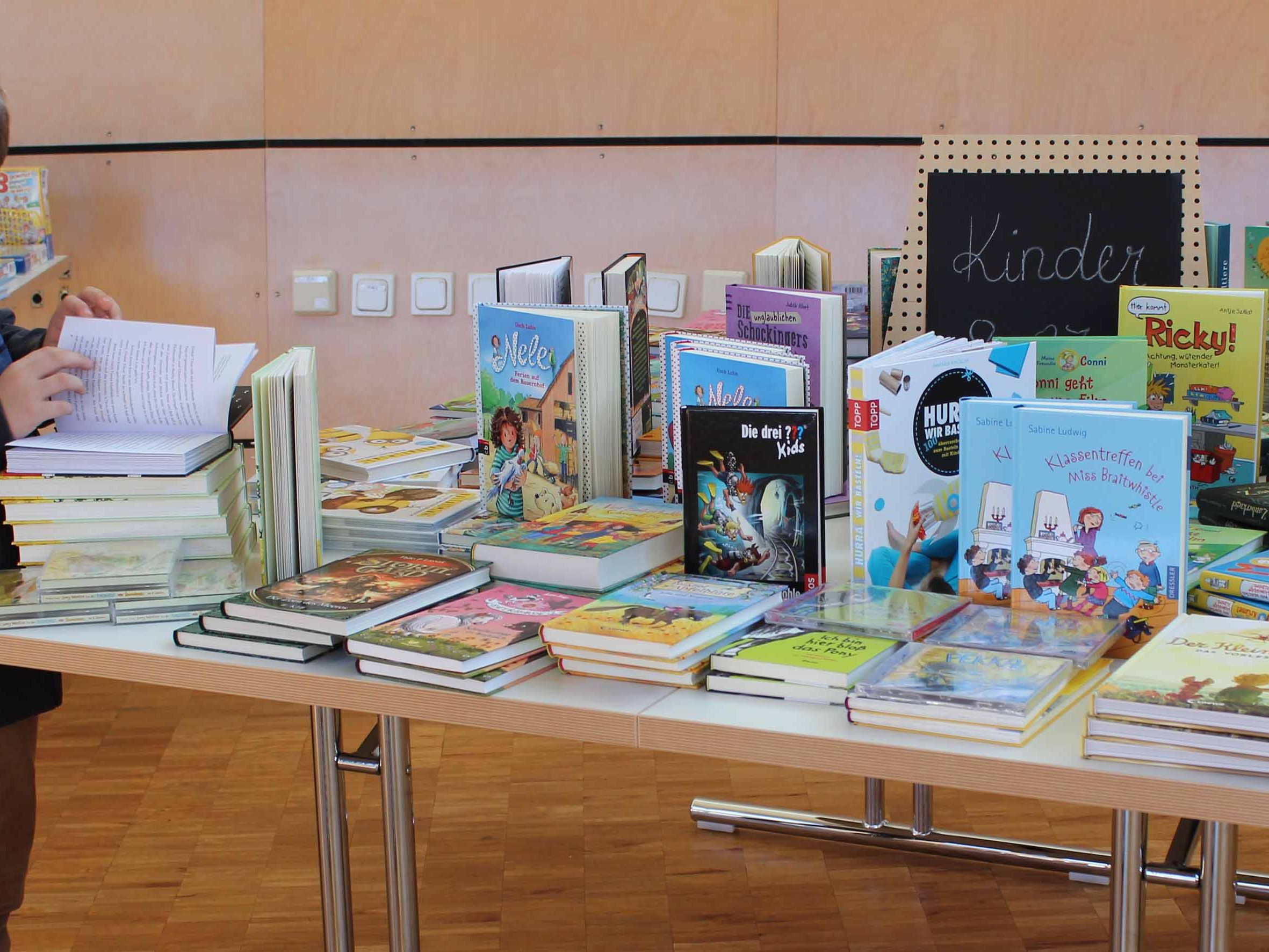 Im J.J. Endersaal geht die Buchmesse über die Bühne Im J.J. Endersaal geht die Buchmesse über die Bühne