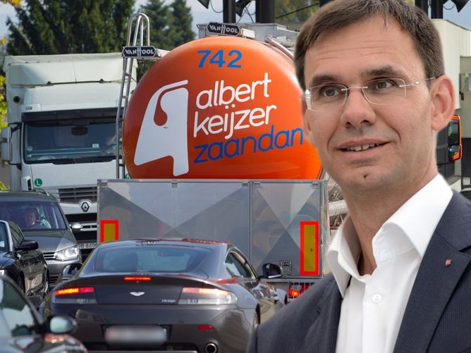 Stau an der Grenze: Landeshauptmann Markus Wallner freut sich, dass dieses Bild dank der Riedstraße bald der Vergangenheit angehören könnte. Stau an der Grenze: Landeshauptmann Markus Wallner freut sich, dass dieses Bild dank der Riedstraße bald der Vergangenheit angehören könnte.