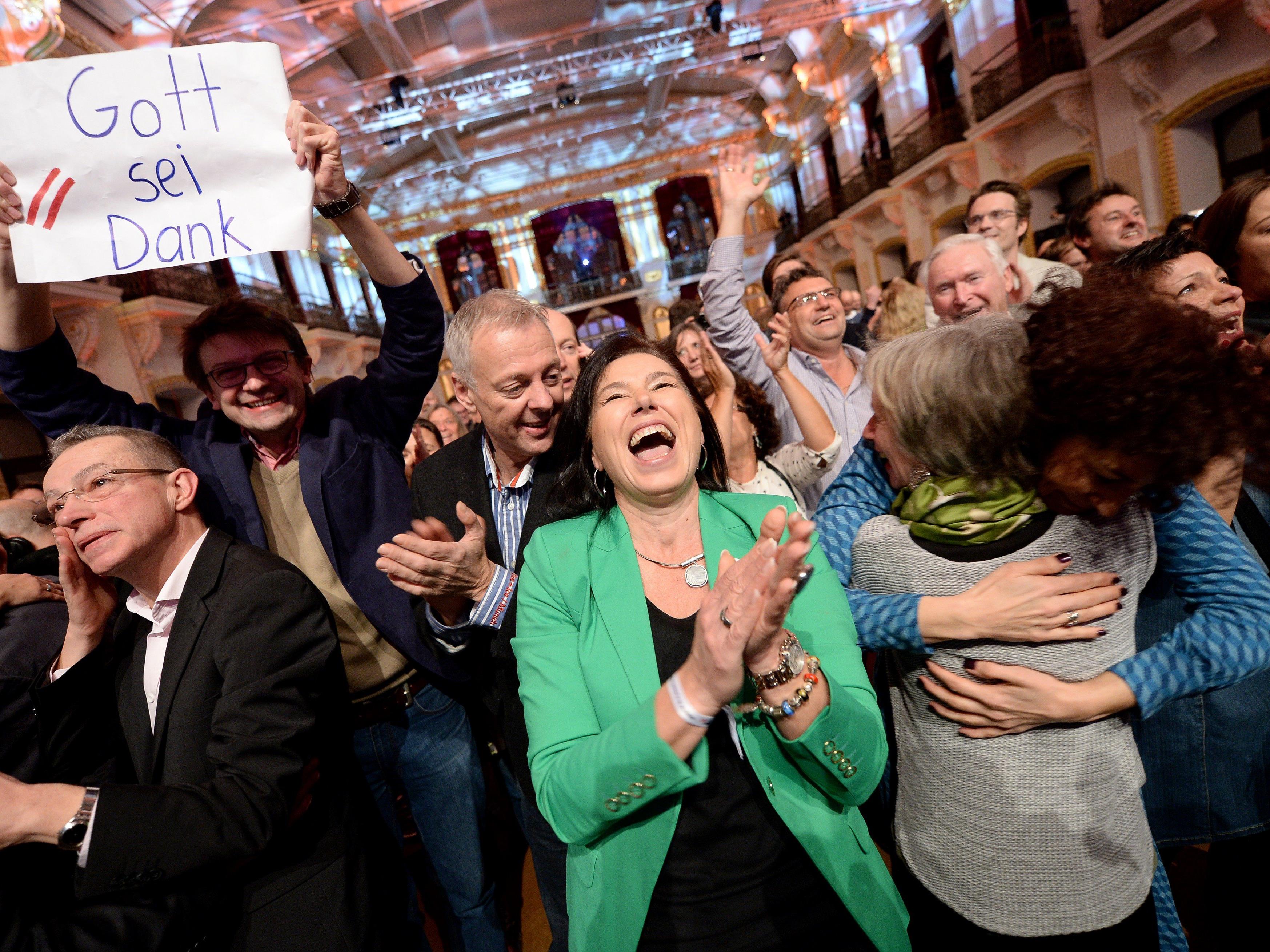 Die Grünen feiern den Wahlsieg.