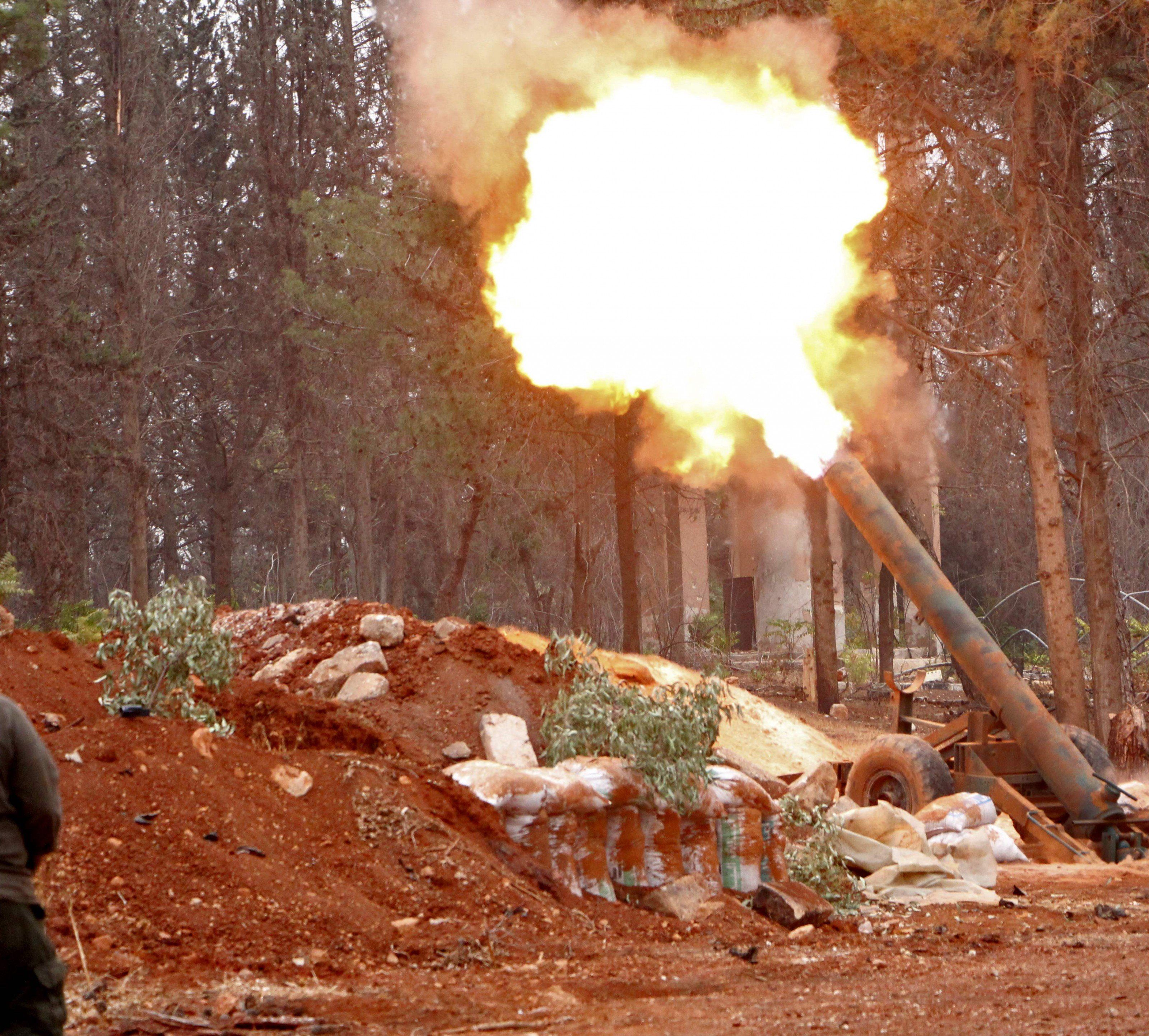 Kämpfe aus Damaskus, Hama und Aleppo gemeldet. Kämpfe aus Damaskus, Hama und Aleppo gemeldet.