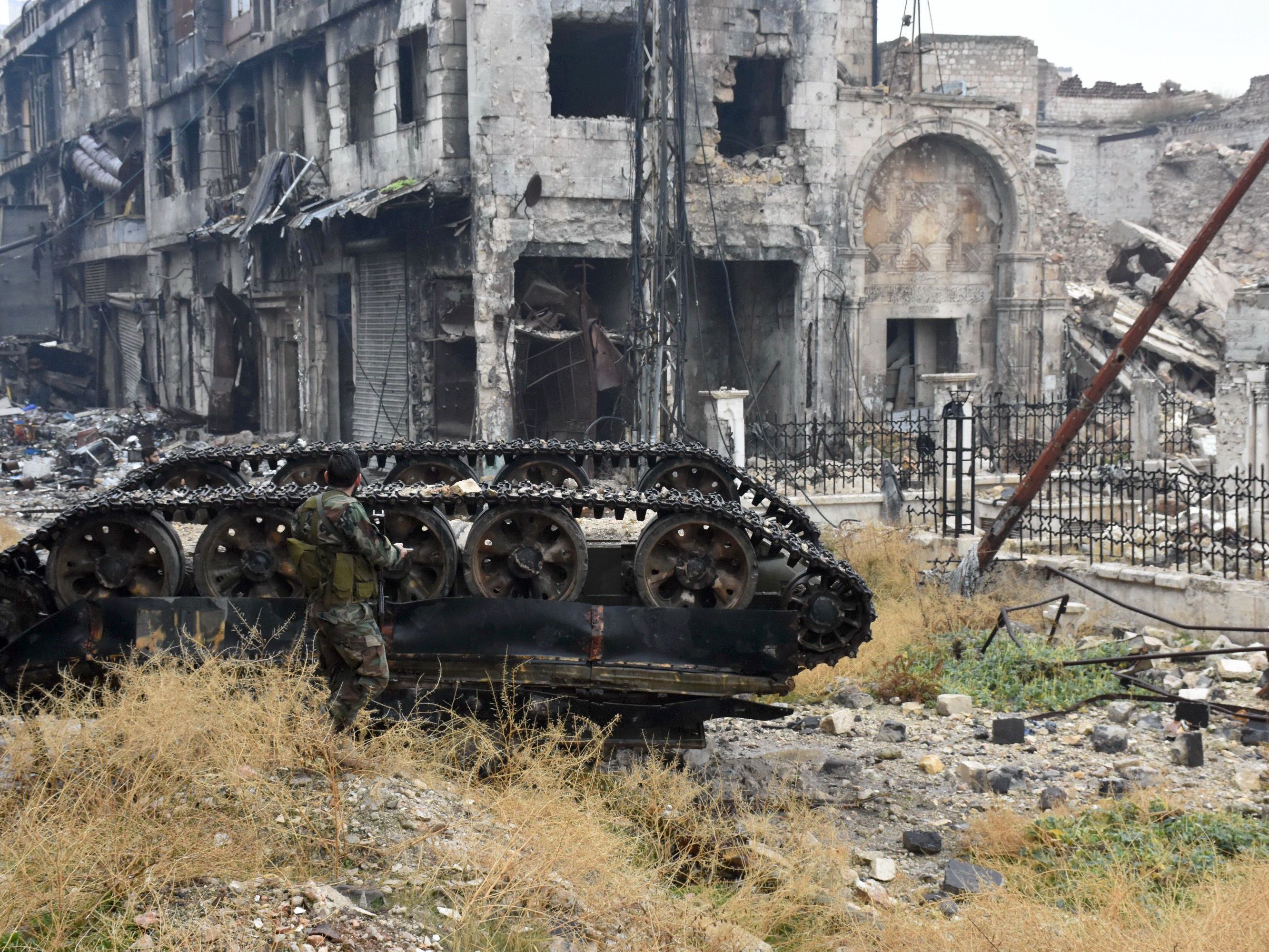 Laut russischem UN-Botschafter sind die Kämpfe in Ost-Aleppo beendet. Laut russischem UN-Botschafter sind die Kämpfe in Ost-Aleppo beendet.