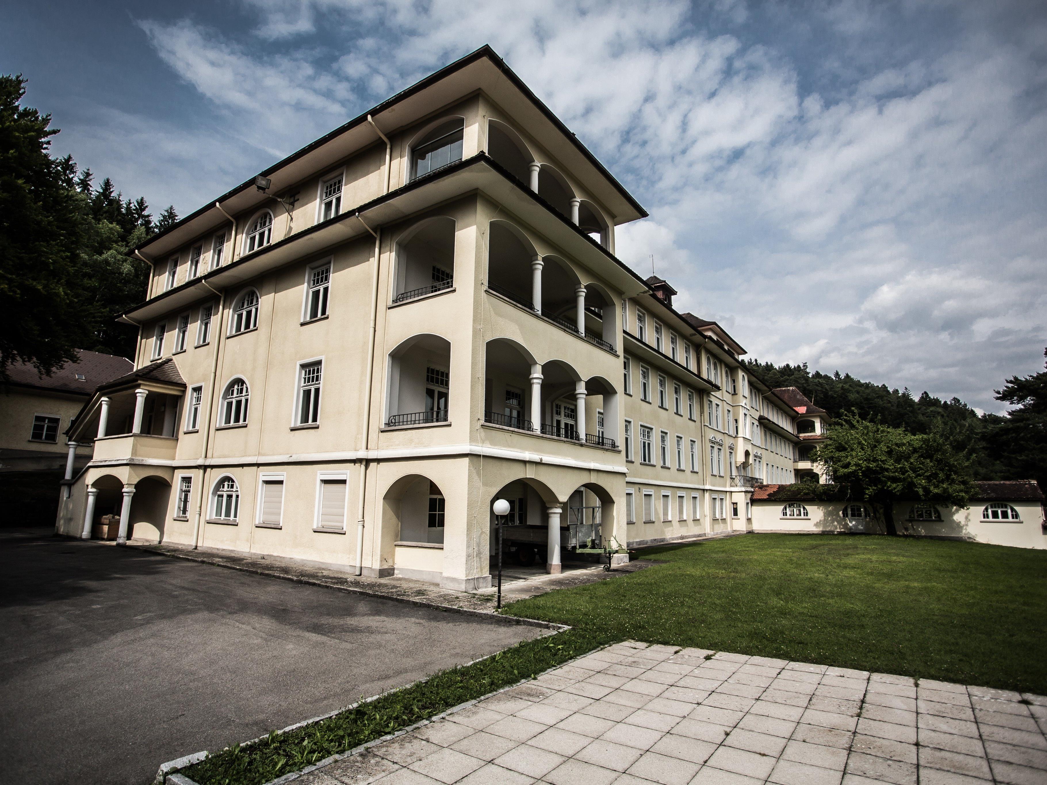 Die frühere Lungenheilanstalt Gaisbühel ist mittlerweile eine Unterkunft für Asylwerber.