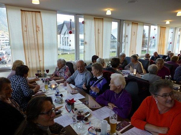 Pensionistenverband Ludesch: Stimmungsvolle Adventfeier