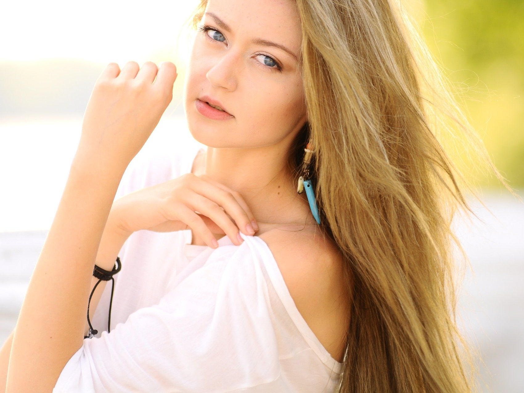 Wer möglichst lange jung aussehen will, sollte auf seine Zähne achten. Wer möglichst lange jung aussehen will, sollte auf seine Zähne achten.