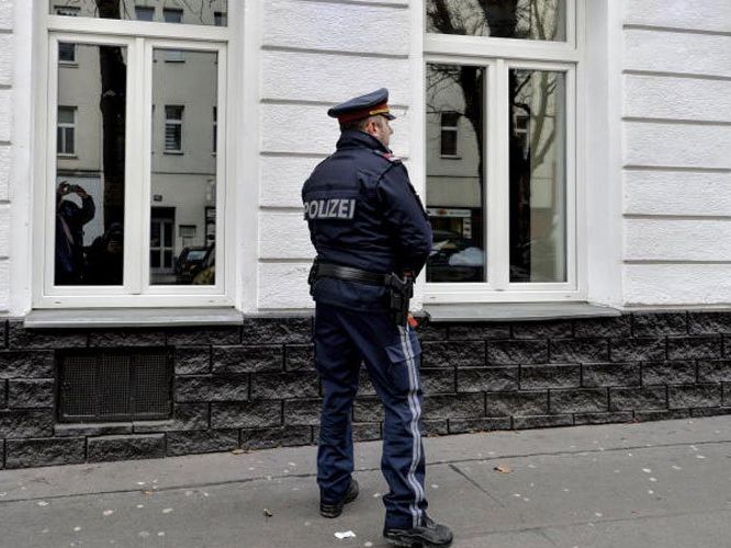 Der Messerstich geschah in einem Lokal in der Quellenstraße. Der Messerstich geschah in einem Lokal in der Quellenstraße.