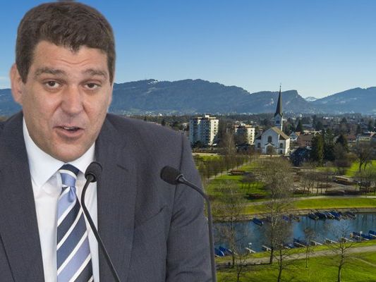 Der Harder Bürgermeister Harald Köhlmeier verteidigt die Grundstücksverkäufe der Gemeinde. Der Harder Bürgermeister Harald Köhlmeier verteidigt die Grundstücksverkäufe der Gemeinde.