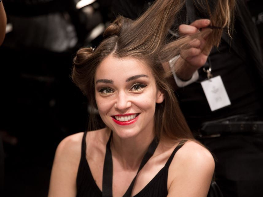 Was für eine Frisur gefällt Dir am besten? Was für eine Frisur gefällt Dir am besten?