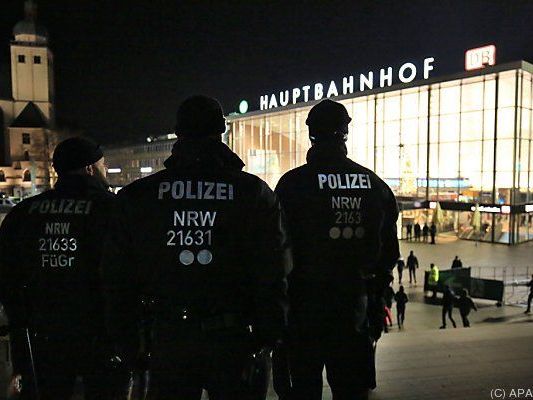 Massives Polizeiaufgebot in Köln Massives Polizeiaufgebot in Köln