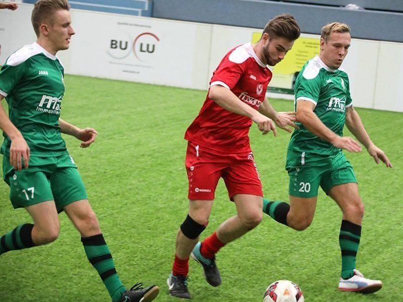 Rupert Schuster (r.) war der älteste Spieler des Turnieres Rupert Schuster (r.) war der älteste Spieler des Turnieres