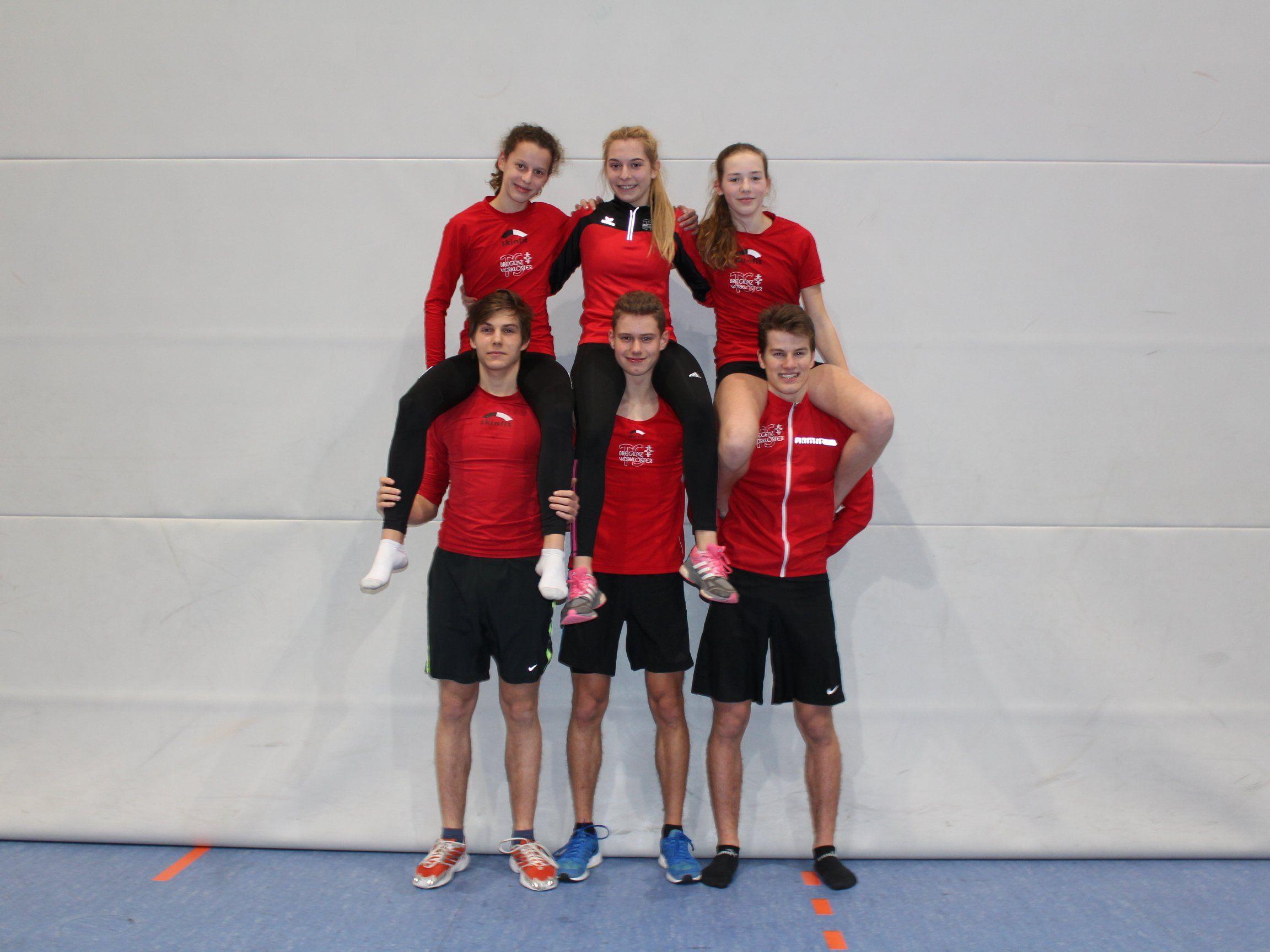 Die Leichtathleten der TS Bregenz-Vorkloster beim Hallenmeeting in St. Gallen