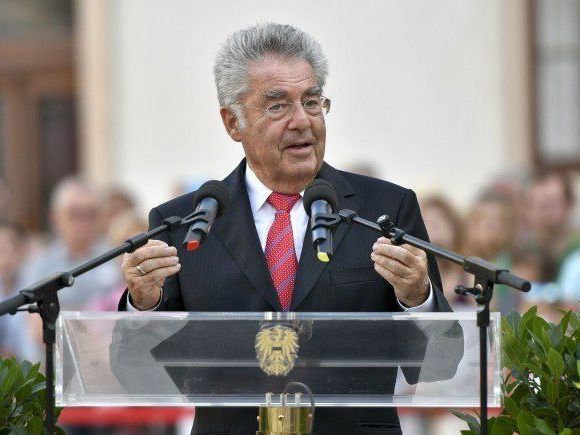Alt-Bundespräsident Fischer wird in der Wiener Markuskirche predigen Alt-Bundespräsident Fischer wird in der Wiener Markuskirche predigen