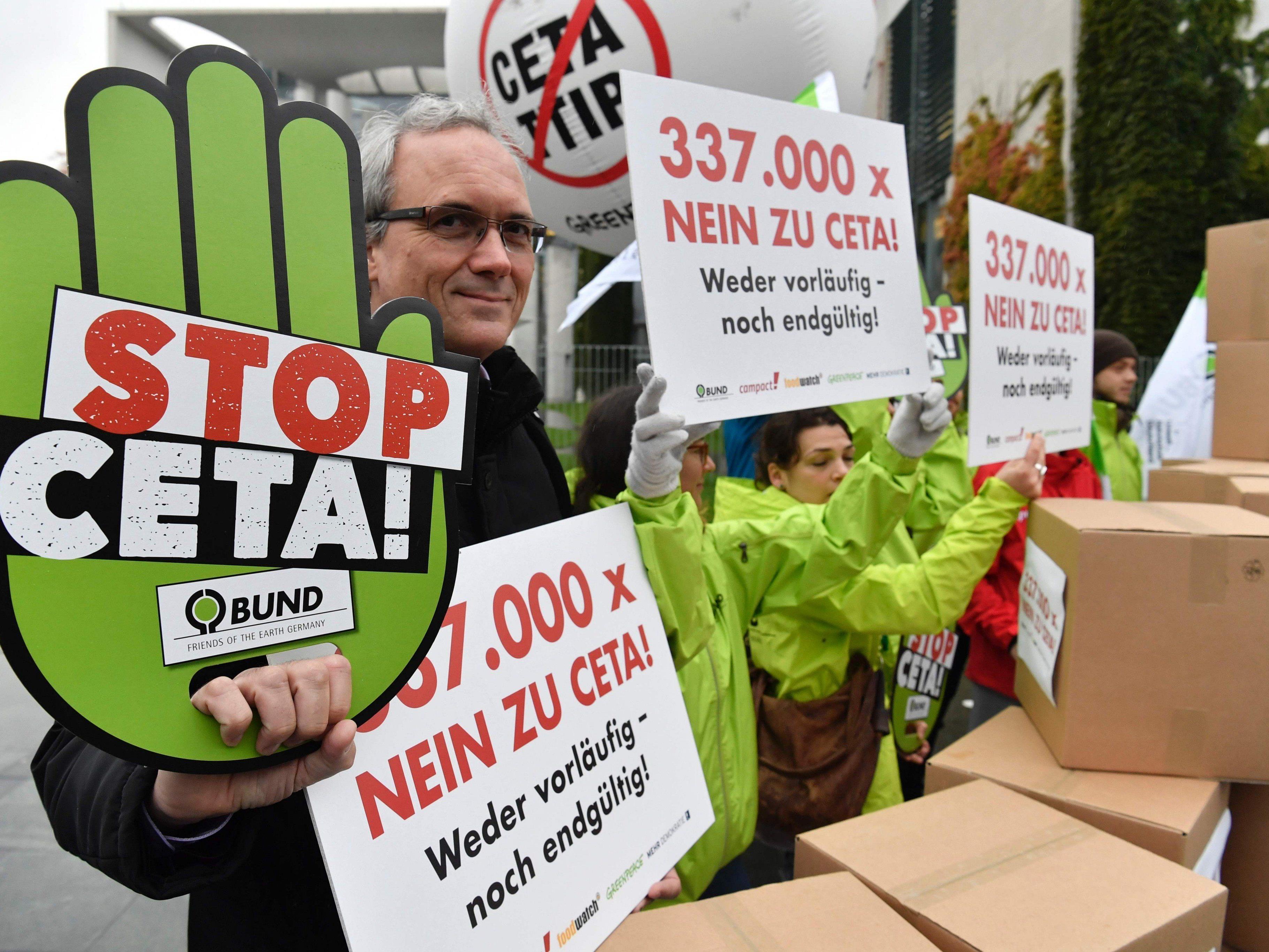 Proteste gegen CETA, TTIP und TiSA.