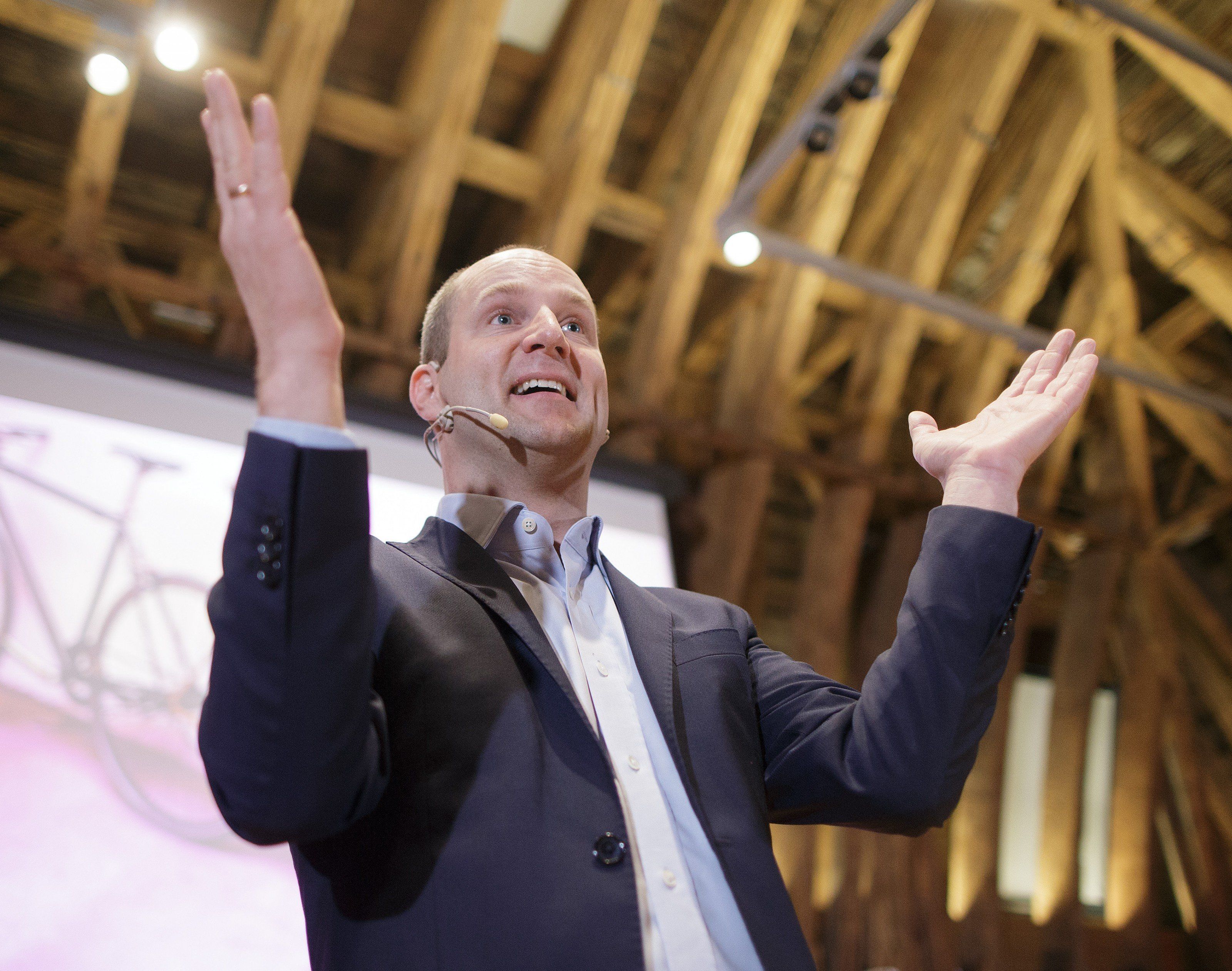 Matthias Strolz bleibt Parteichef der NEOS. Matthias Strolz bleibt Parteichef der NEOS.